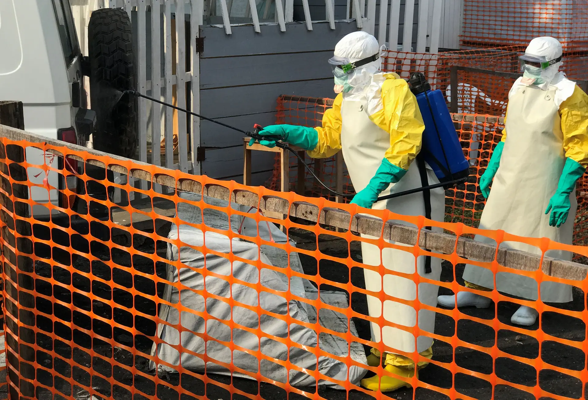 Bruxelas disposta a reforçar ajuda financeira para combater epidemia do Ébola