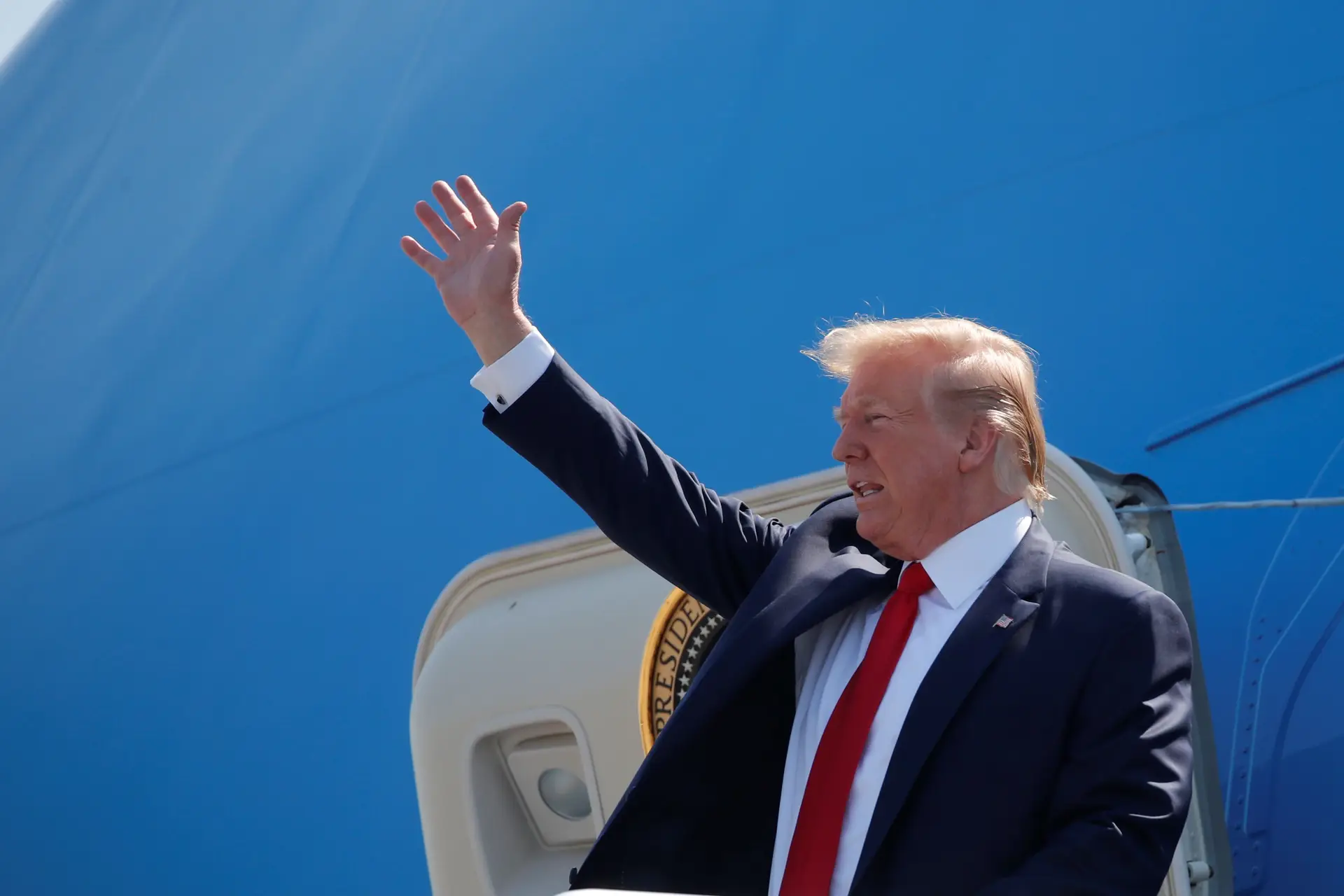 Donald Trump diz que China muda sempre os acordos a seu favor