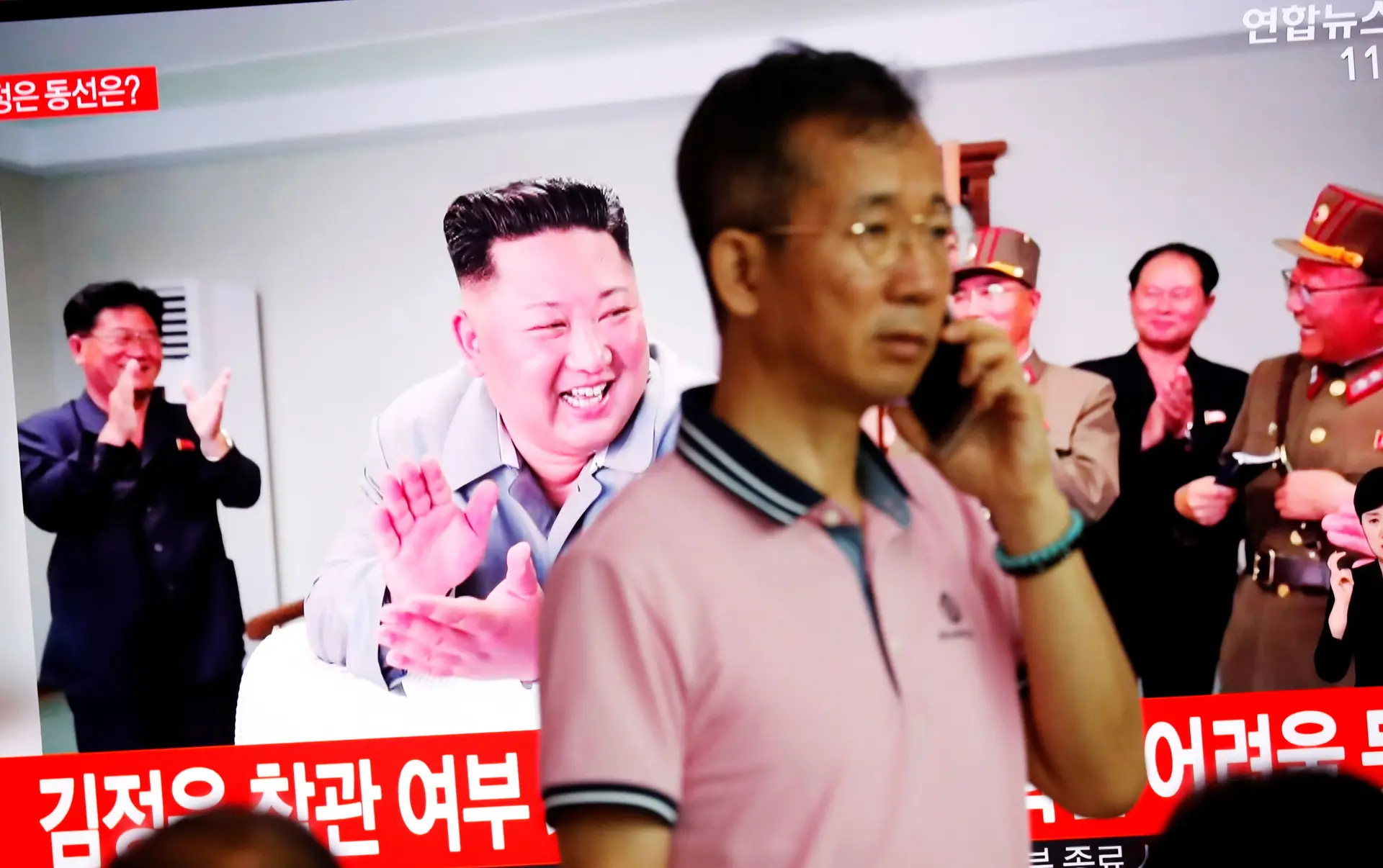 Coreia do Norte testa novo sistema de lançamento de mísseis