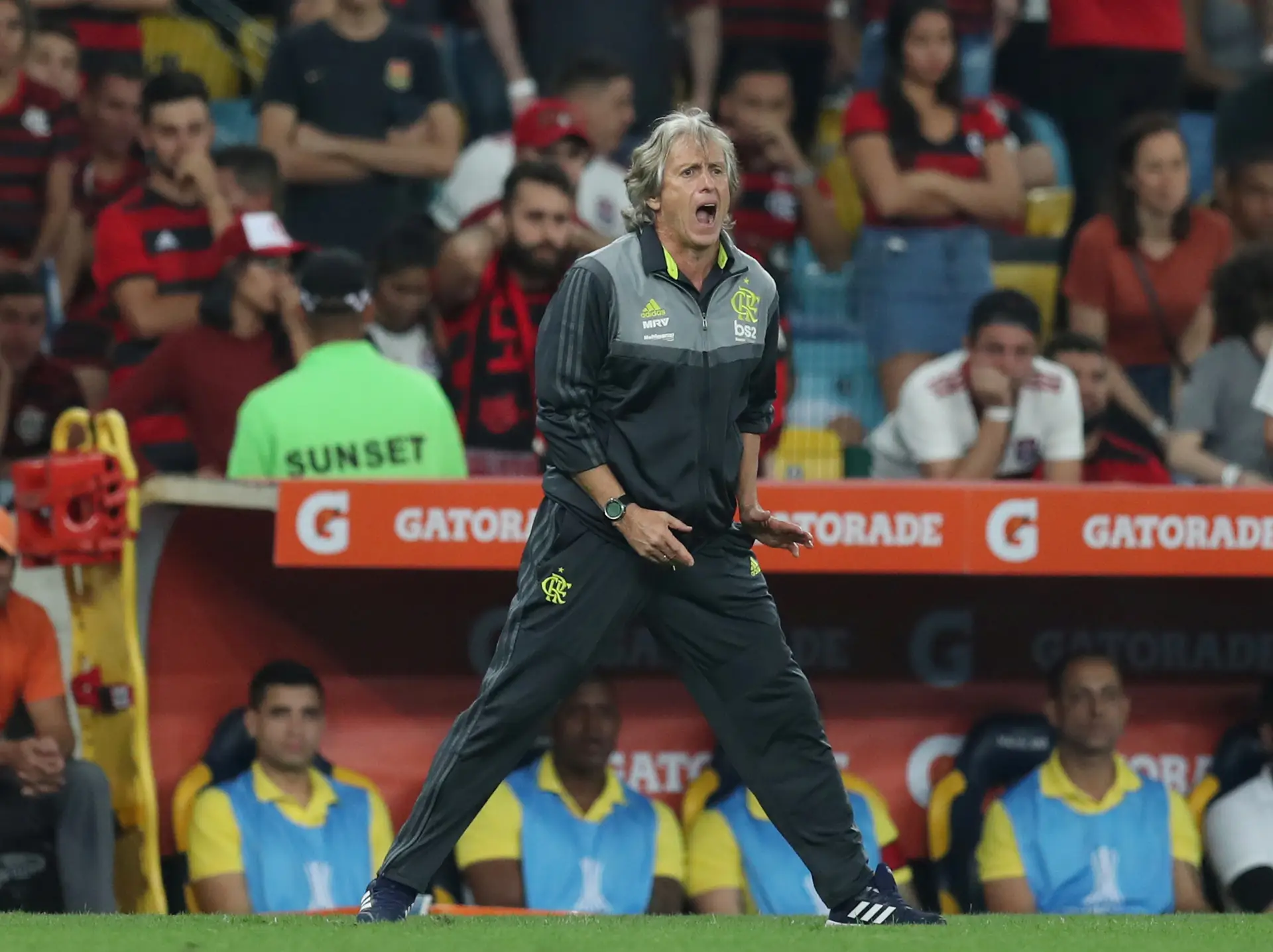 Flamengo de Jorge Jesus assume liderança no Brasil