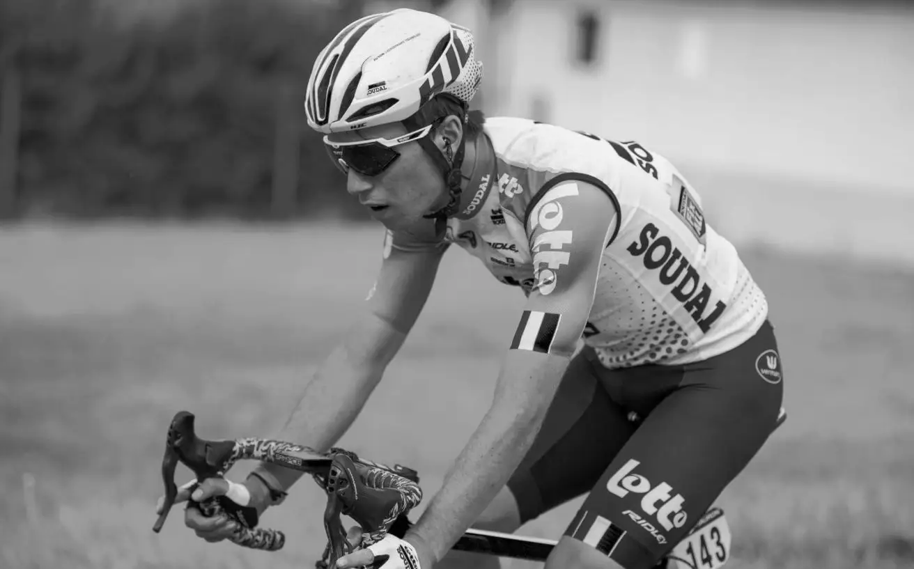 Ciclista de 22 anos morre depois de queda na Volta à Polónia