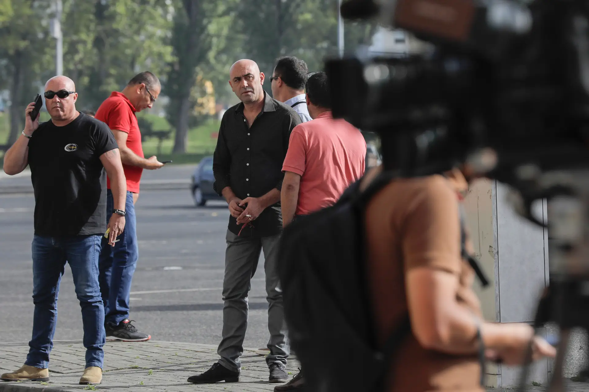 Sindicatos de motoristas com greve marcada reúnem-se hoje em vários plenários