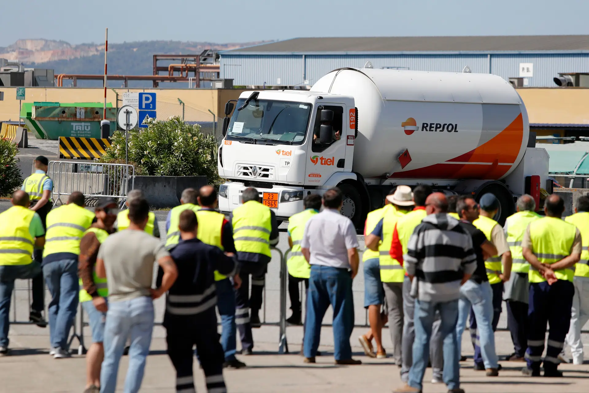 Greve dos motoristas: Governo avança com requisição civil