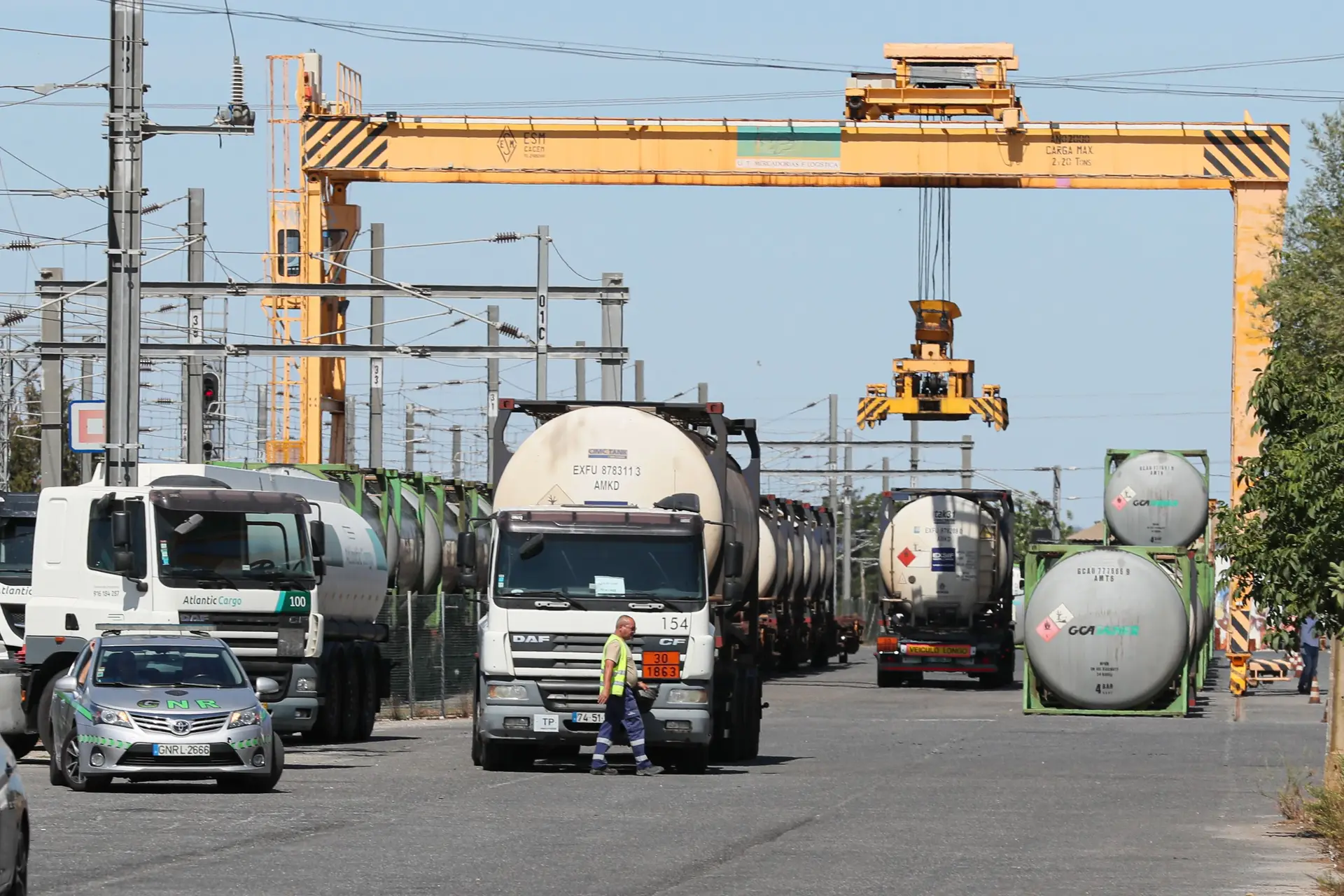 Camiões já saem da refinaria de Sines da Petrogal