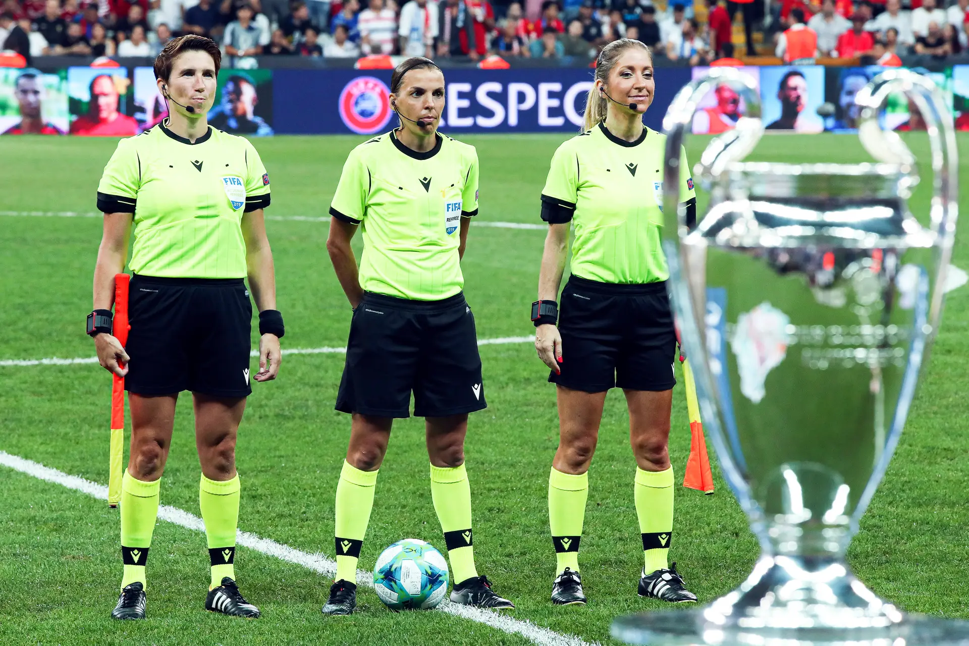 Supertaça Europeia vai ser disputada em Budapeste em detrimento do Porto