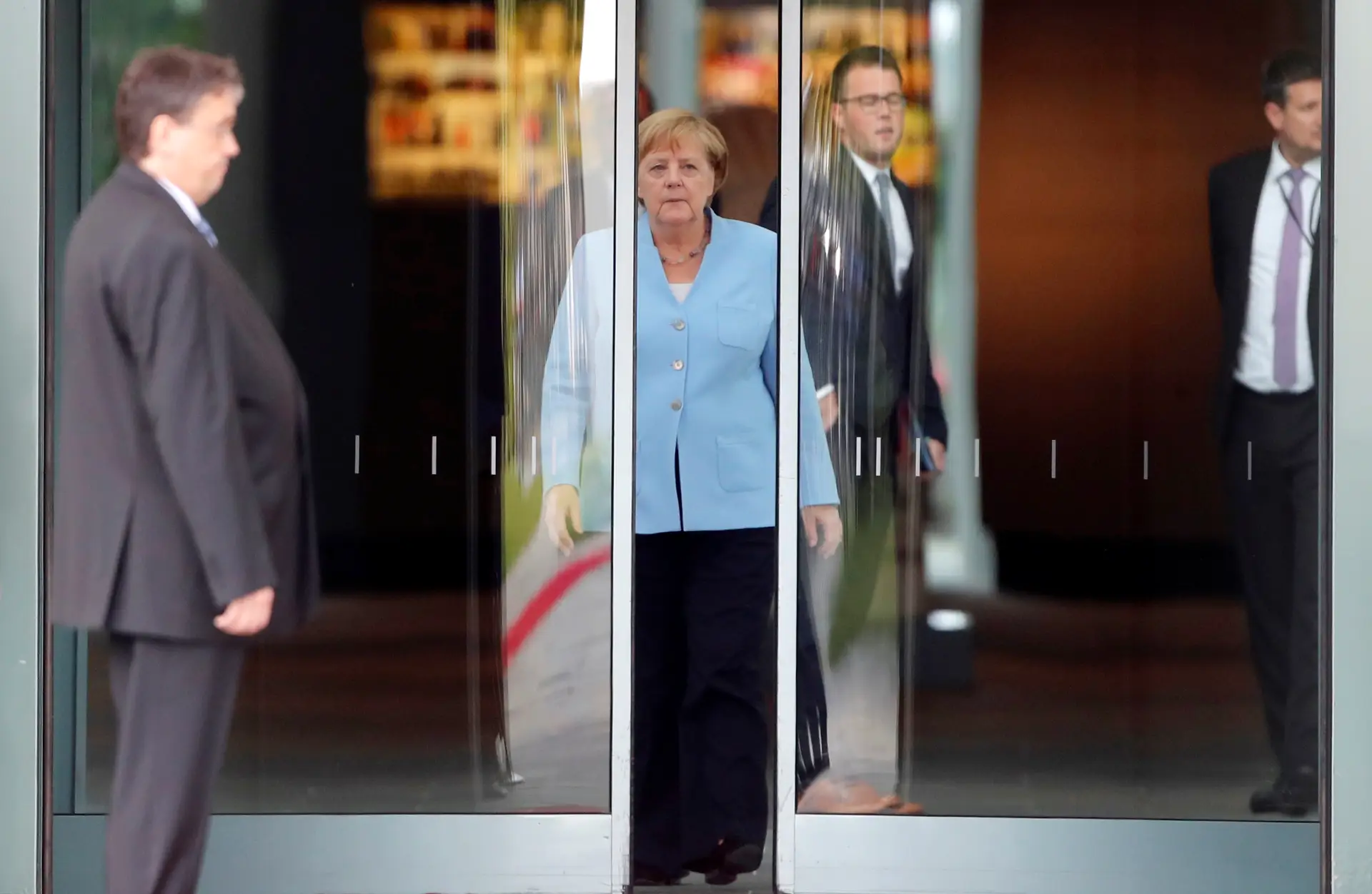 Angela Merkel reúne-se com Boris Johnson na quarta-feira em Berlim