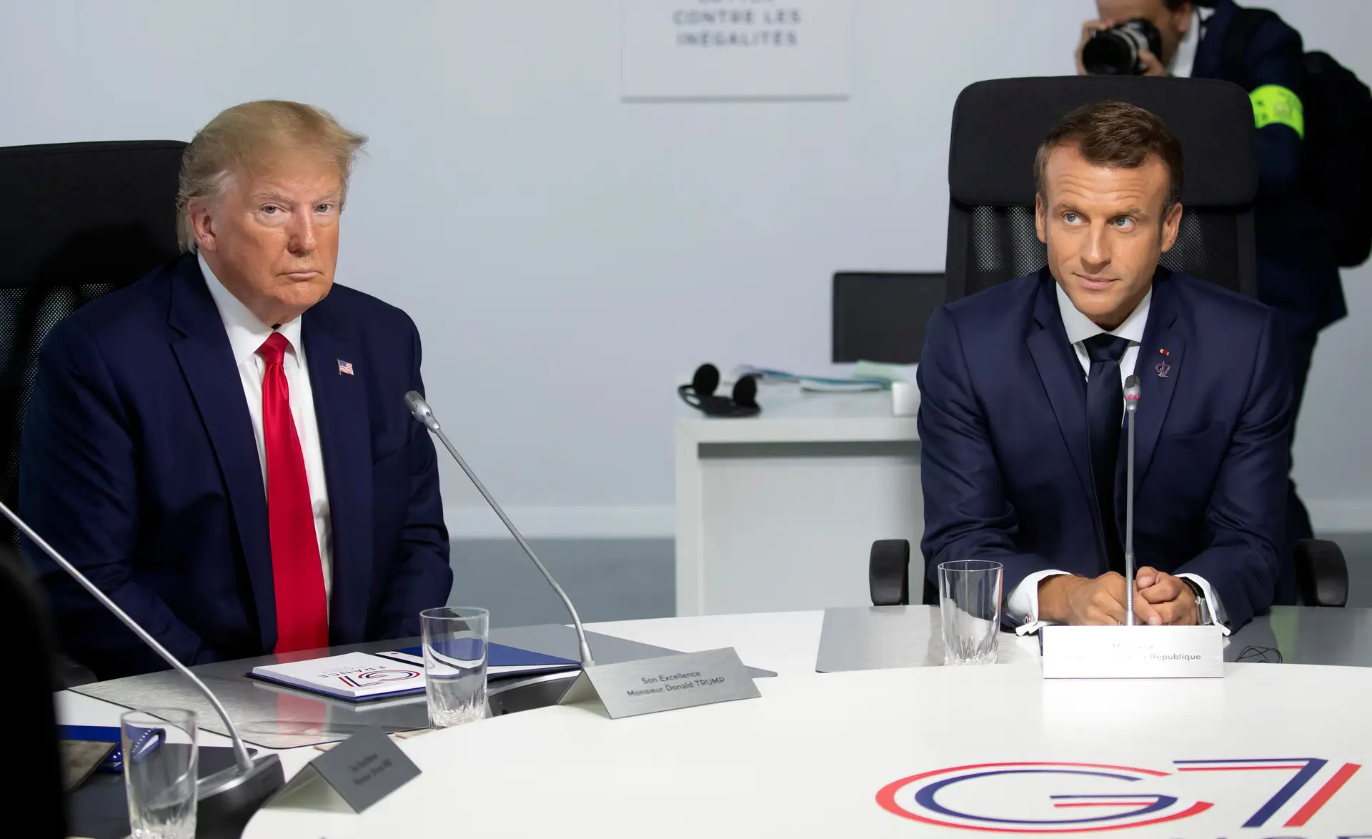 Trump diz que Macron o consultou antes do encontro com Irão à margem do G7