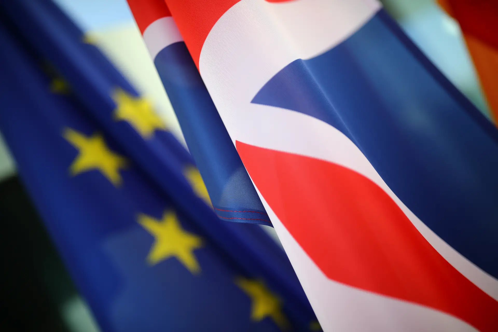 Governo britânico vai intensificar negociações com a UE