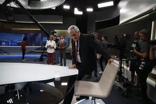 "São sempre os salários a pagar as crises"