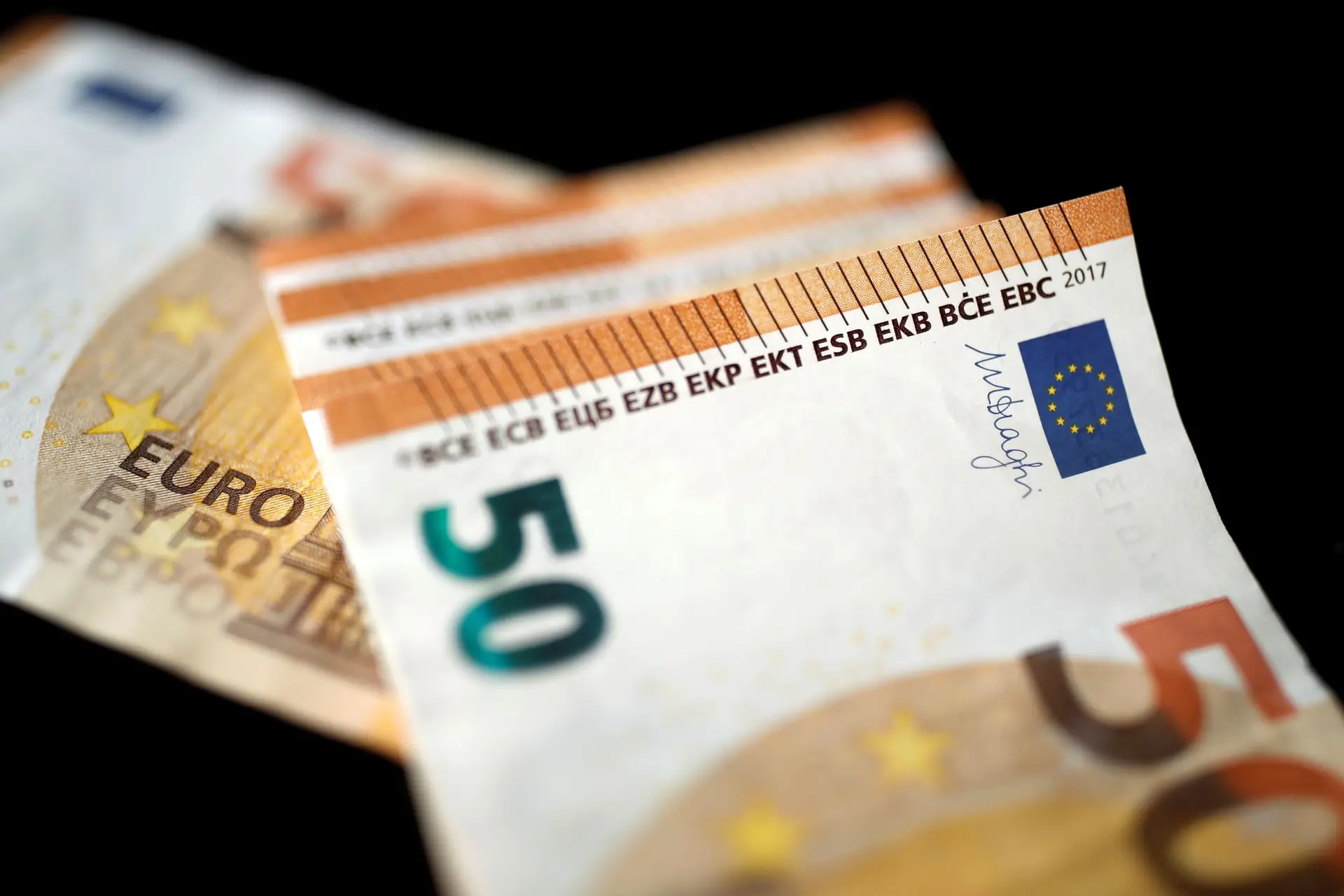 Porque têm alguns portugueses que devolver o reembolso do IRS de 2015?