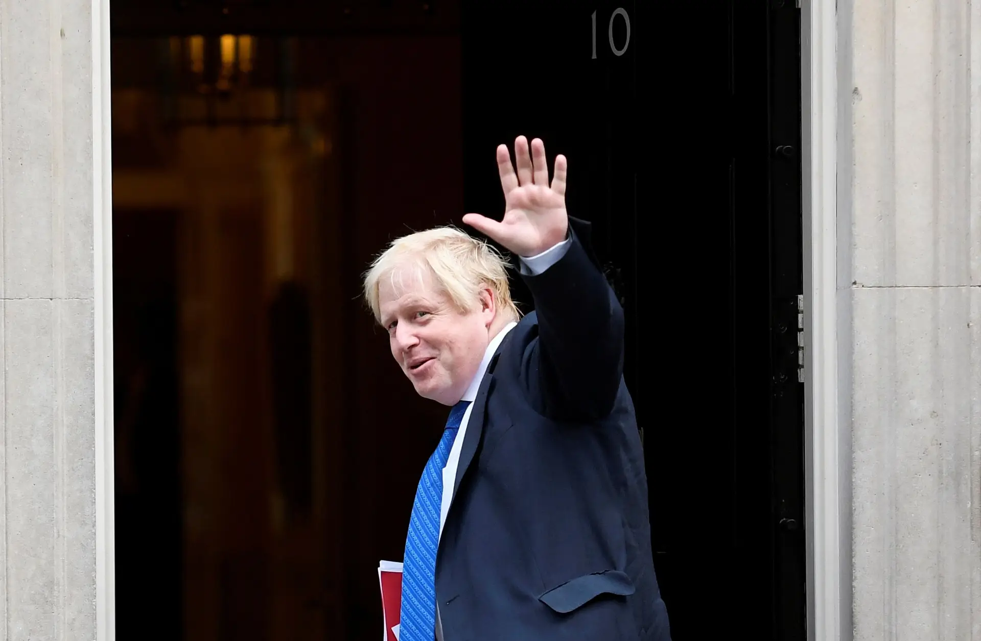 Chefes de governo escocês e galês defendem demissão de Boris Johnson