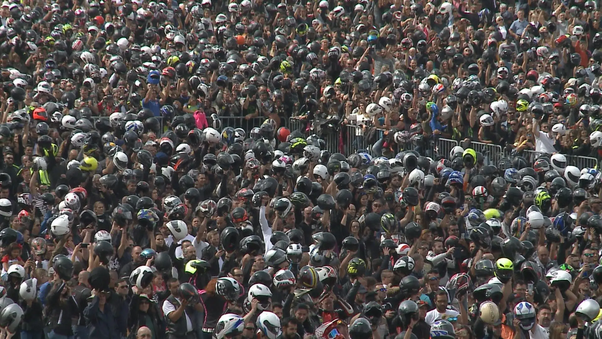 Esperados milhares de motociclistas em Fátima para a bênção dos capacetes