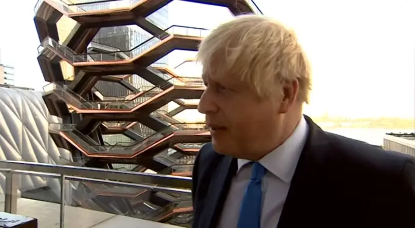 Boris Johnson discorda, mas respeita decisão do Supremo Tribunal britânico