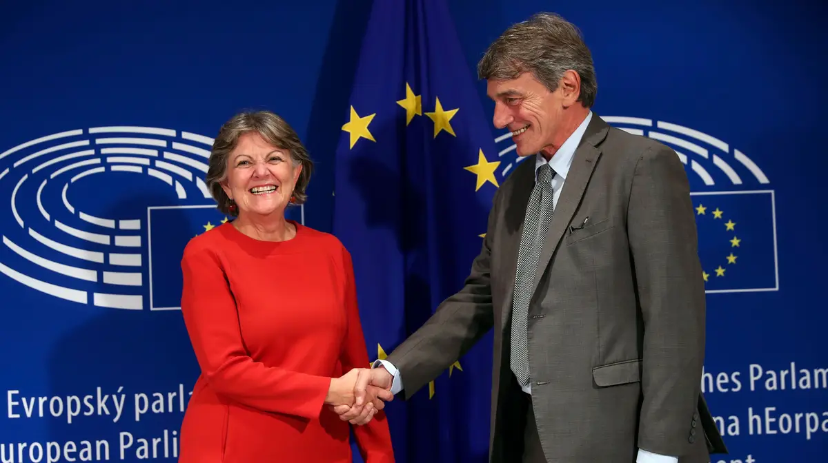 Elisa Ferreira e David Sassoli, presidente do Parlamento Europeu.