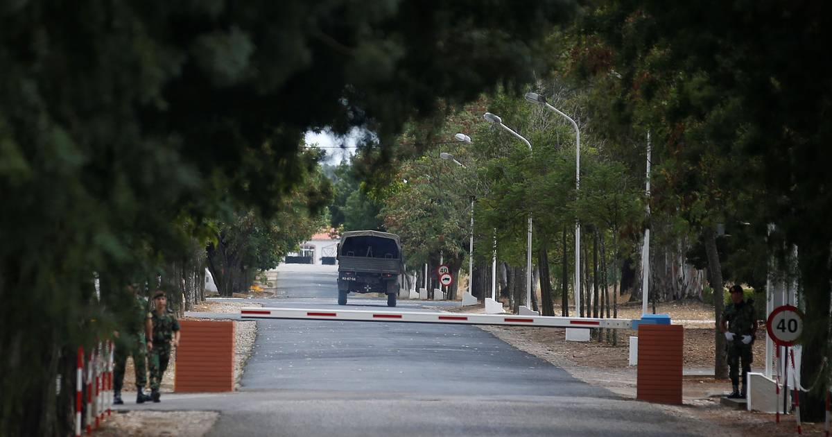 Militar que sofreu queda em salto de paraquedas está em morte cerebral