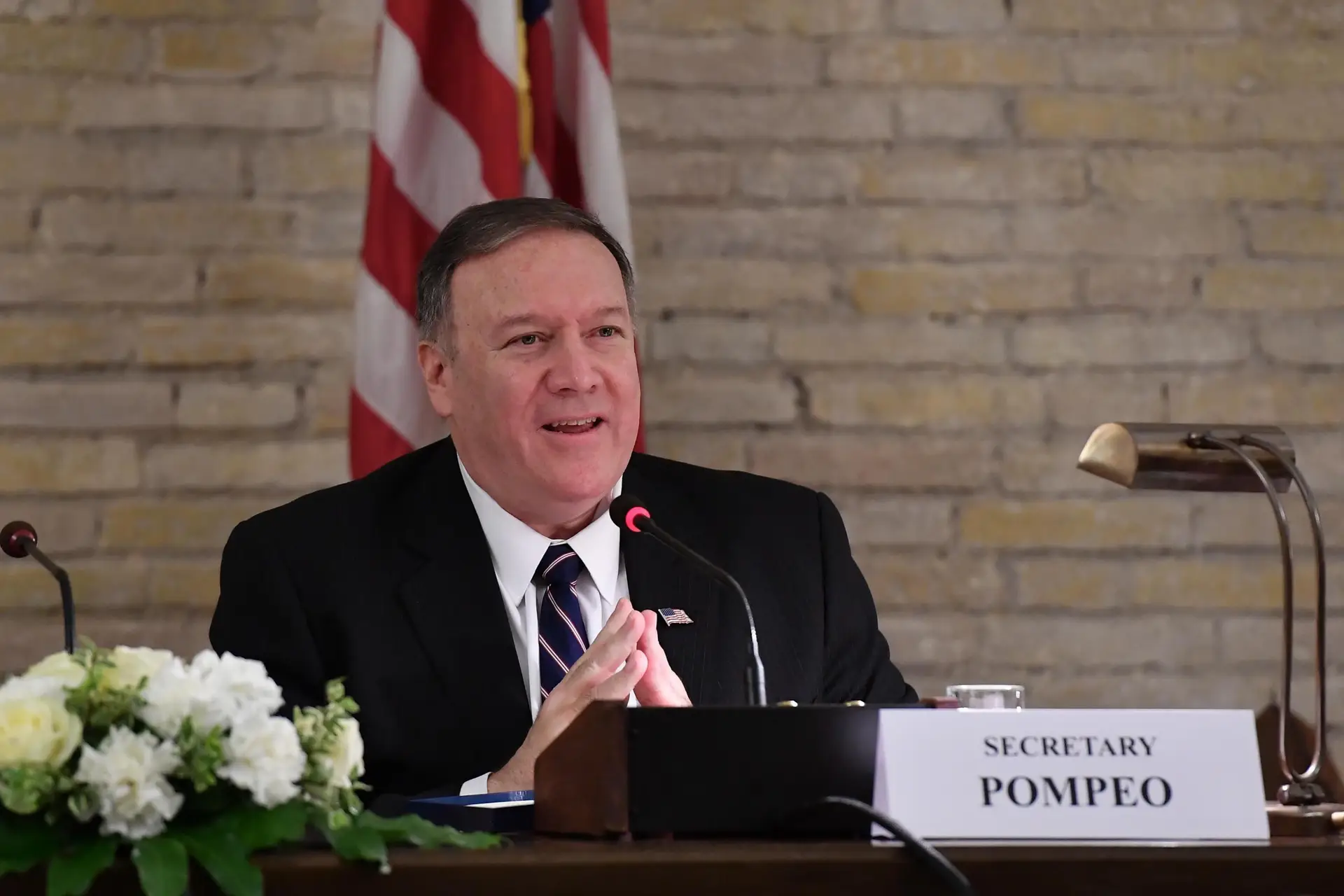 Pompeo admite que participou no telefonema de Trump com Presidente ucraniano