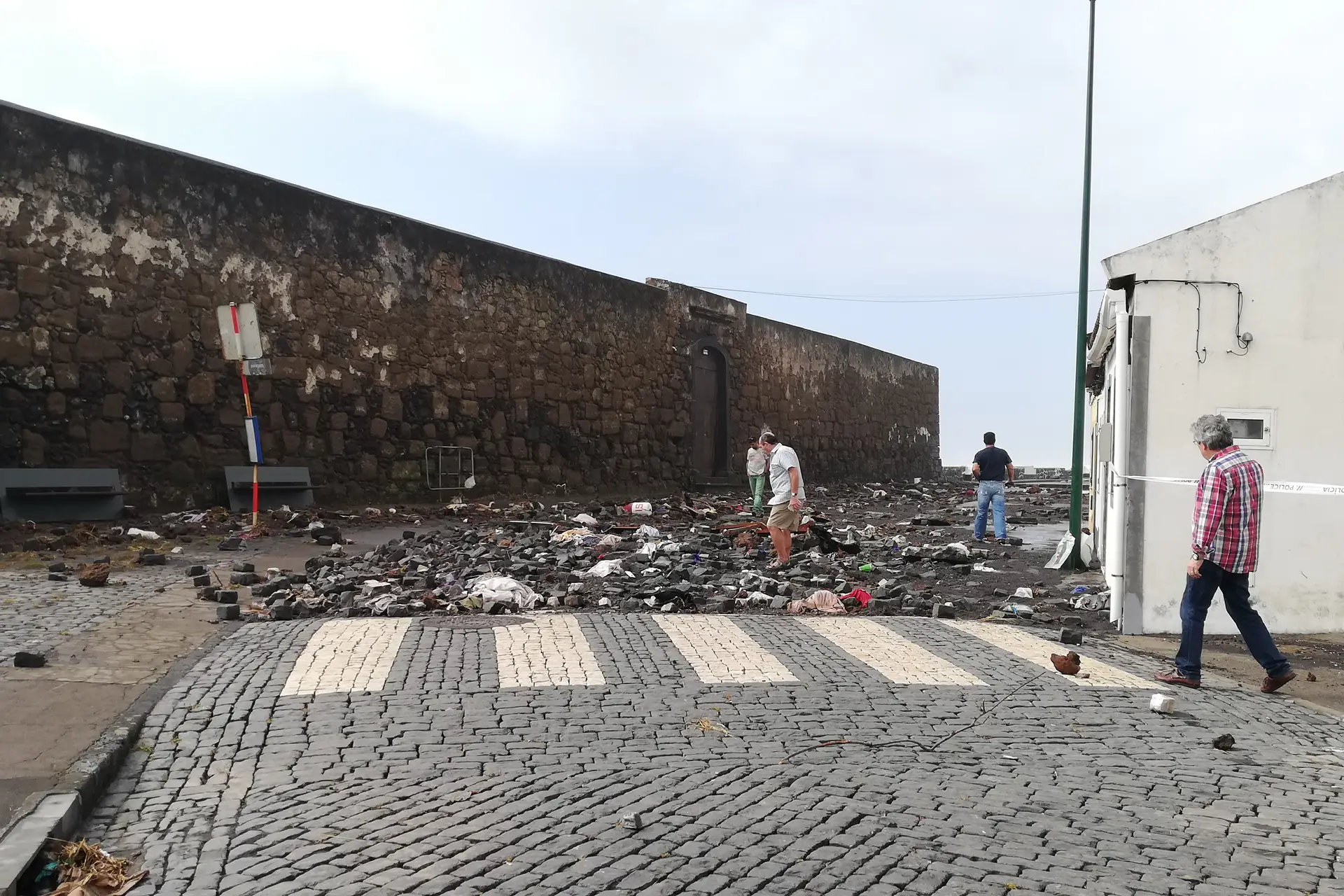 Furacão Lorenzo provocou prejuízos de 330 milhões nos Açores