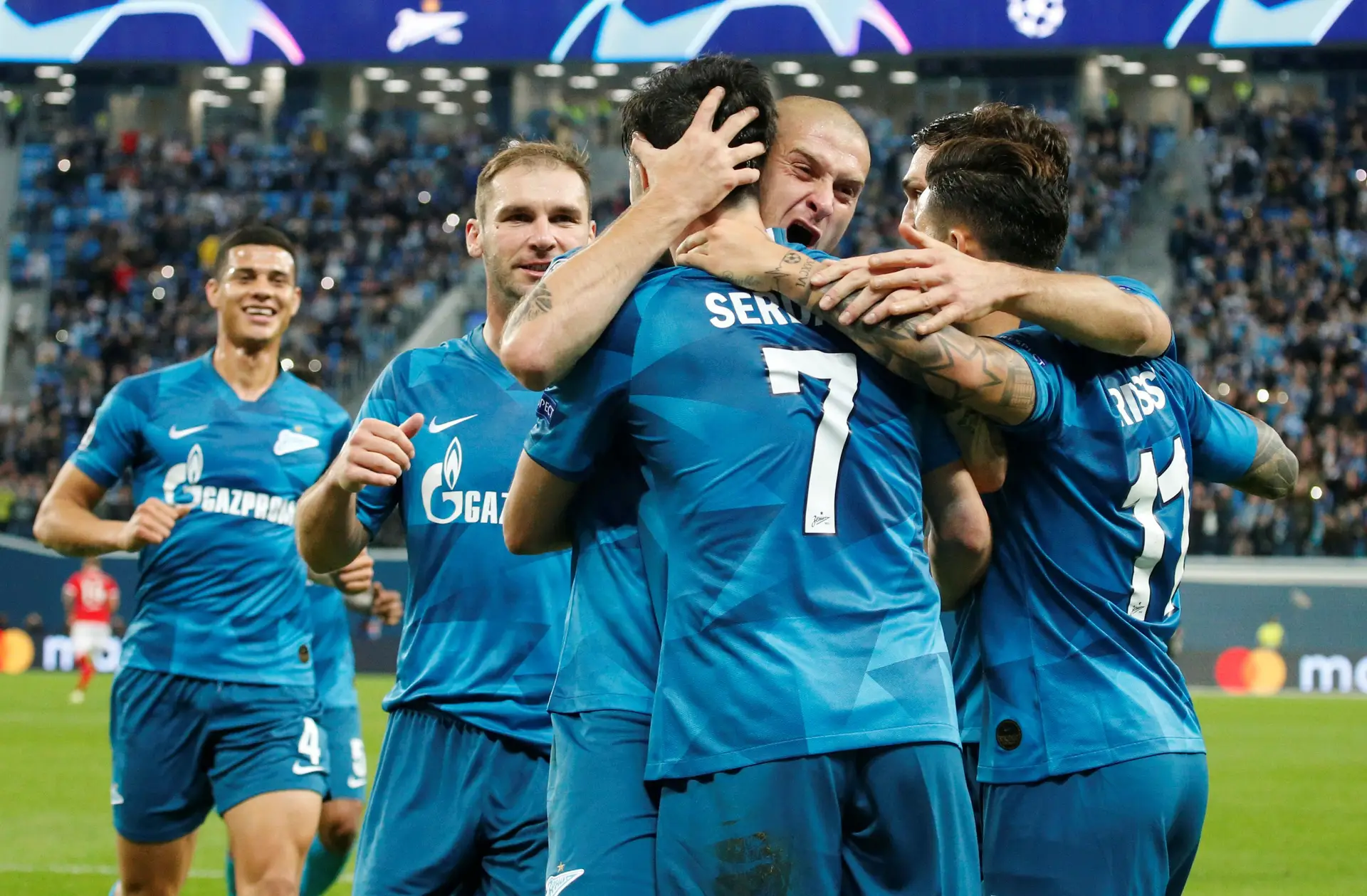 Zenit vence e sobe à liderança provisória do campeonato russo