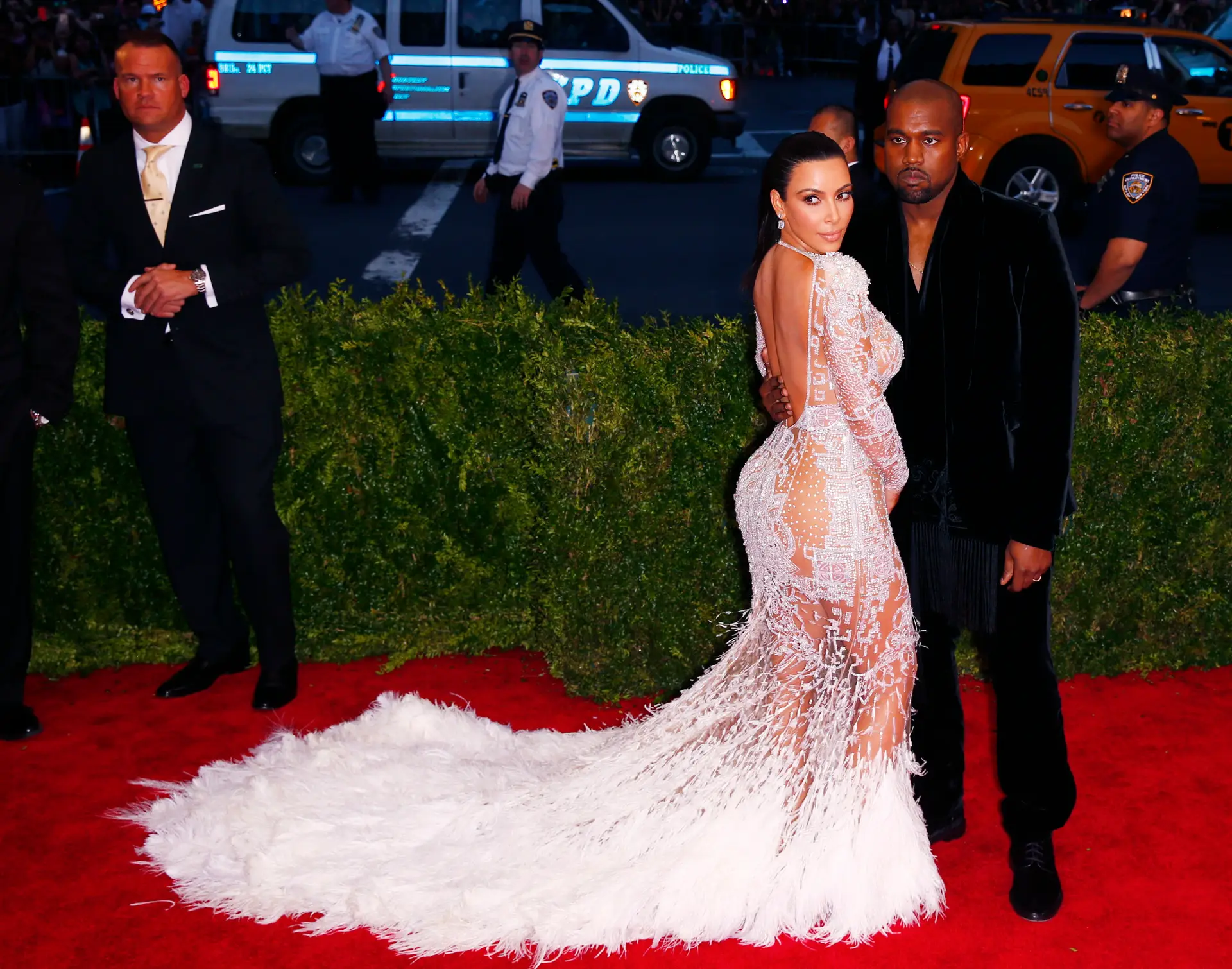 Cirurgia às nadegas "inspirada na Kim Kardashian" vai ser proibida?
