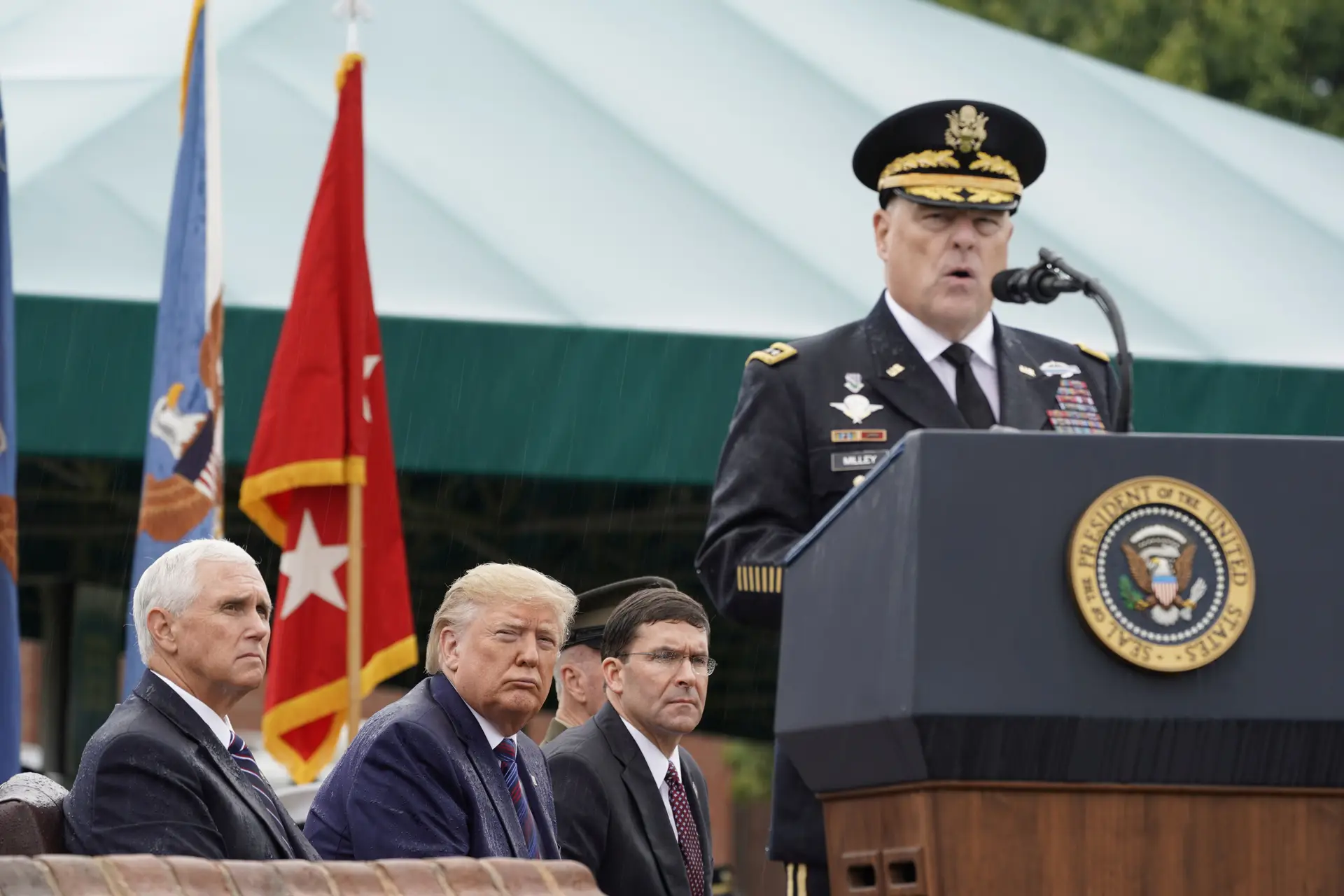 Livro revela que chefe militar dos EUA temia golpe de Donald Trump após eleições