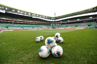 Titulares da seleção 'poupados' no treino antes da viagem para a Ucrânia