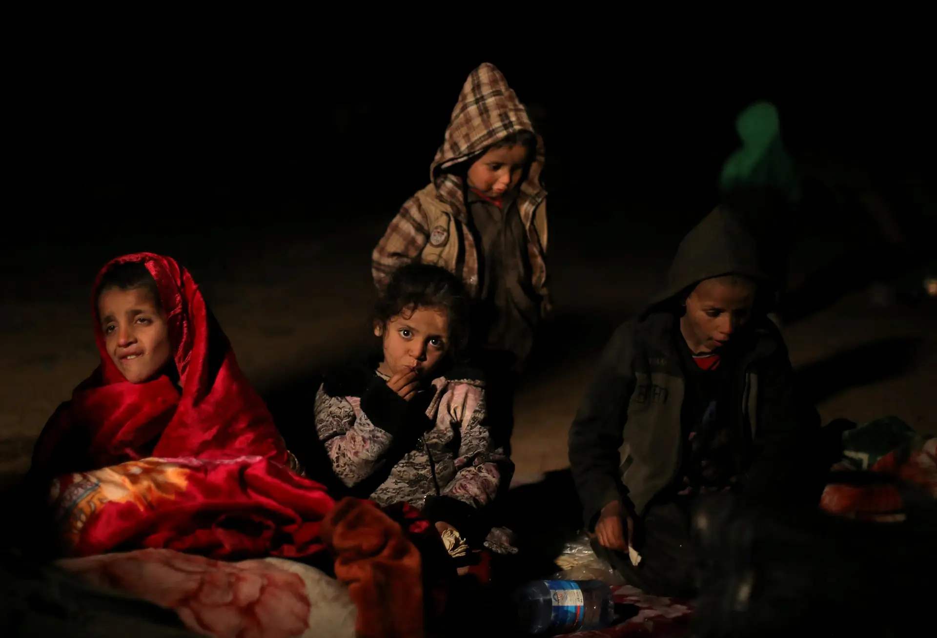 Pelo menos 350 crianças de famílias do Daesh repatriadas da Síria em 2019