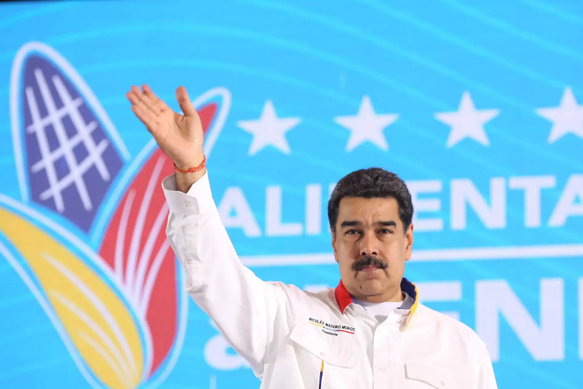 Nicolás Maduro solidariza-se com manifestantes chilenos