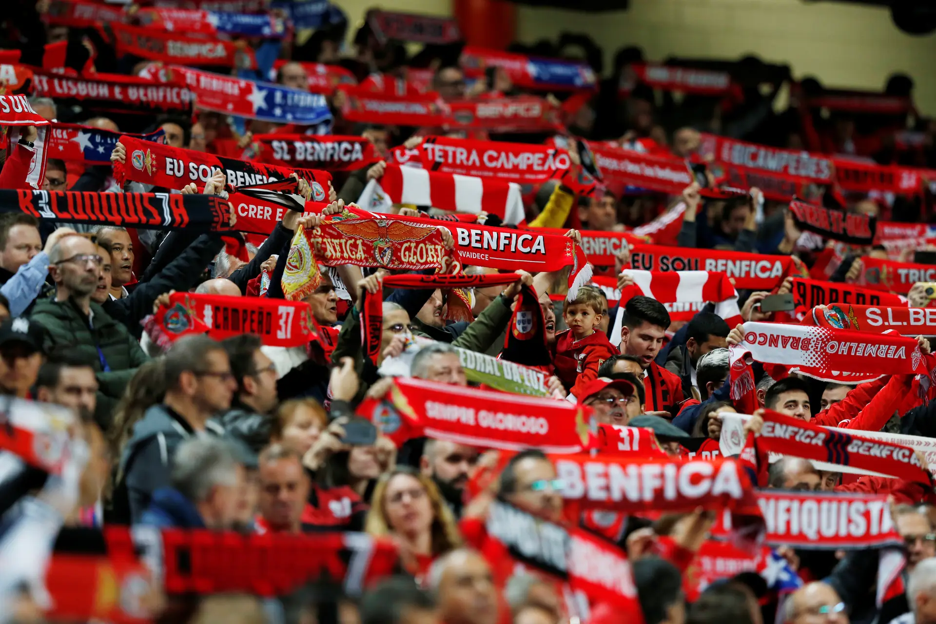 Portugal ultrapassa Rússia no ranking da UEFA com vitória do Benfica
