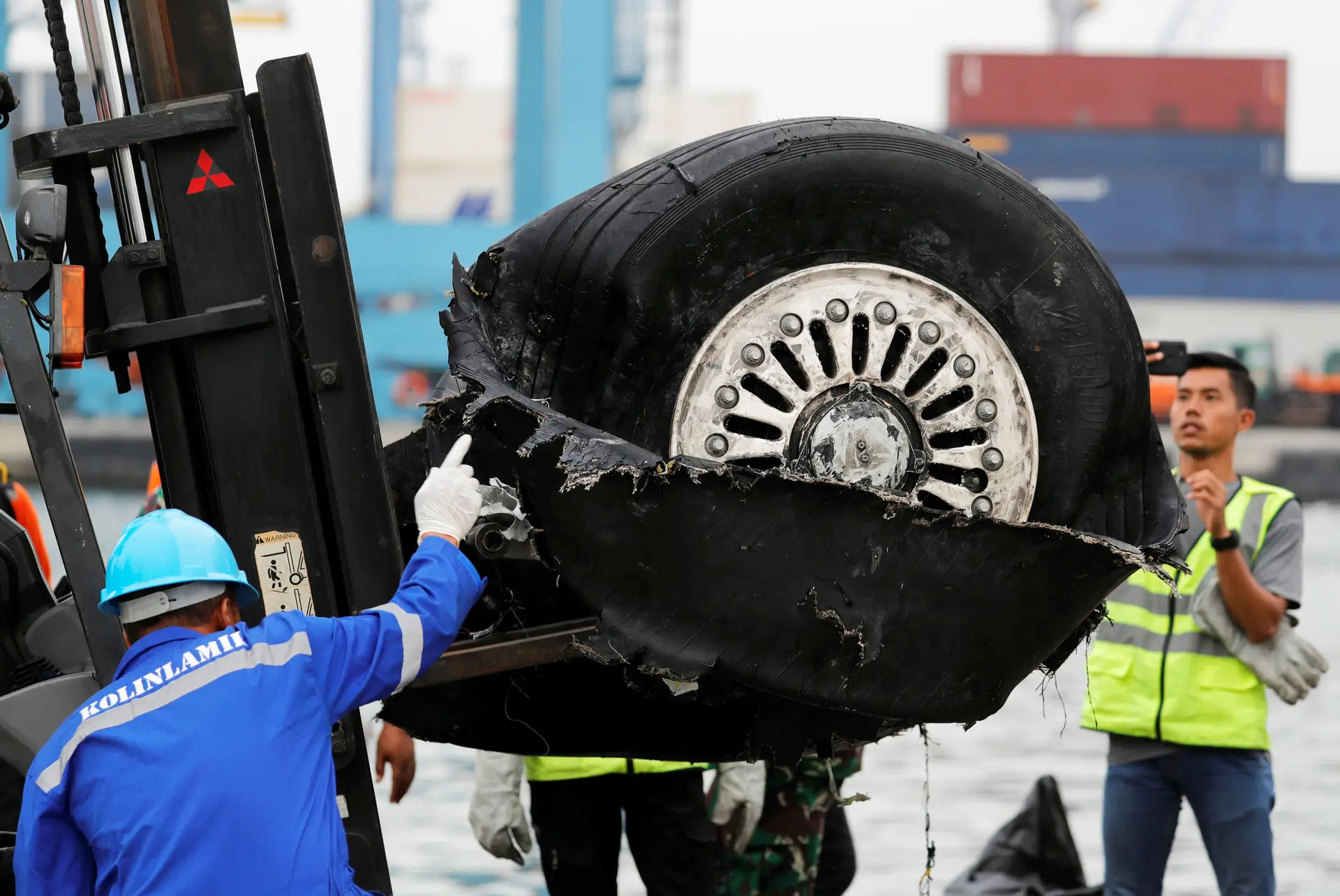 Acidente com o Boeing 737 Max da Lion Air "causado por uma série de falhas"