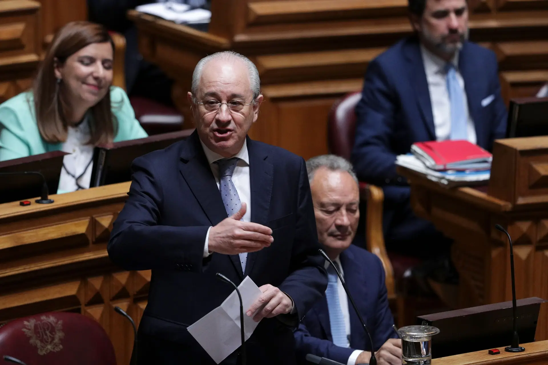 Rio acusa Costa de ter Governo "maior e mais caro" de sempre