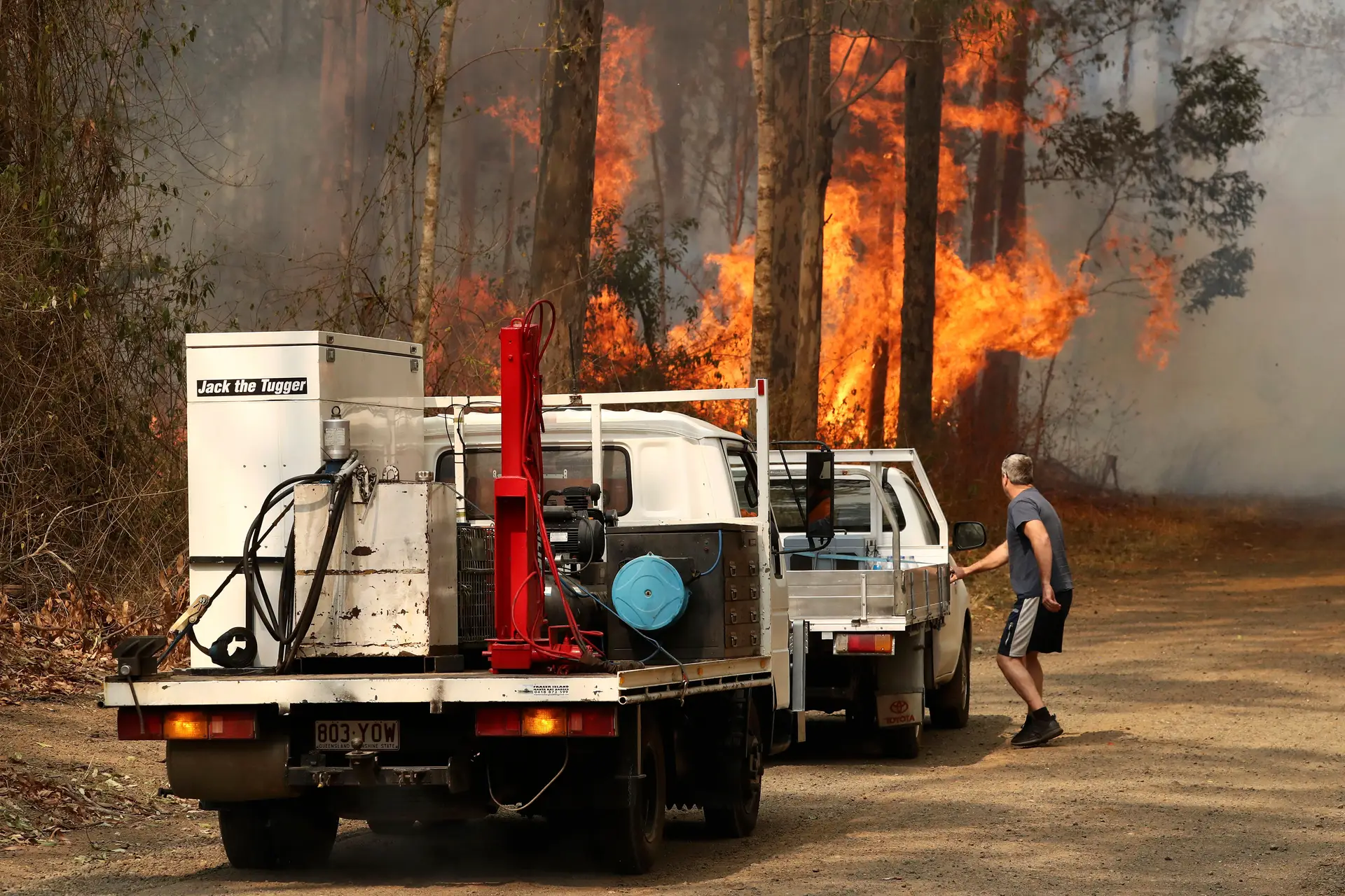 Três mortos, vários desaparecidos e 150 casas destruídas por incêndios na Austrália