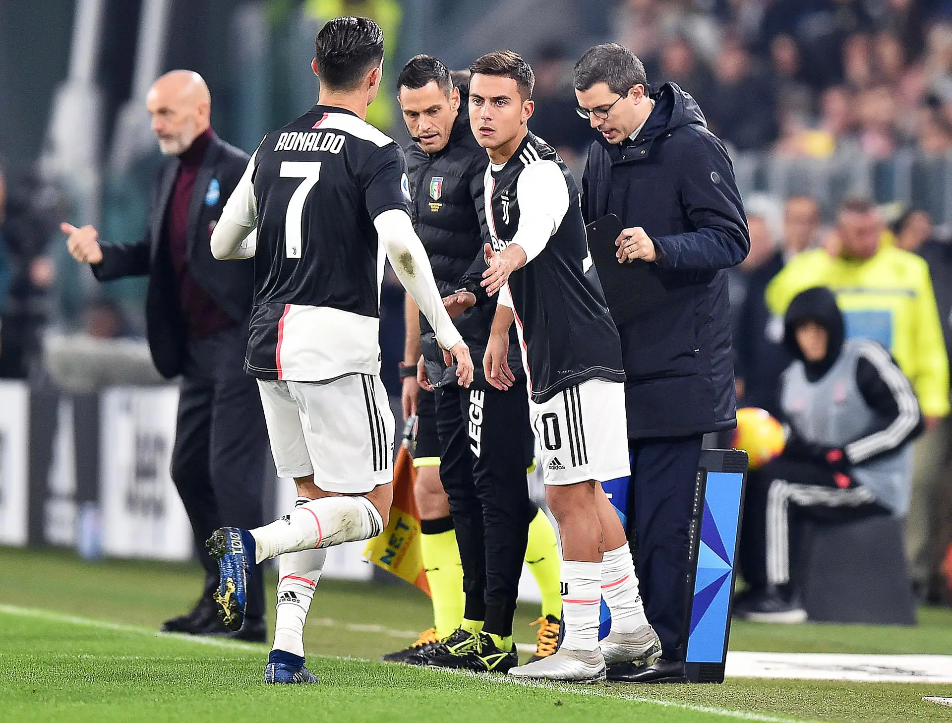 Sarri diz que Cristiano Ronaldo tem dificuldades a treinar há semanas