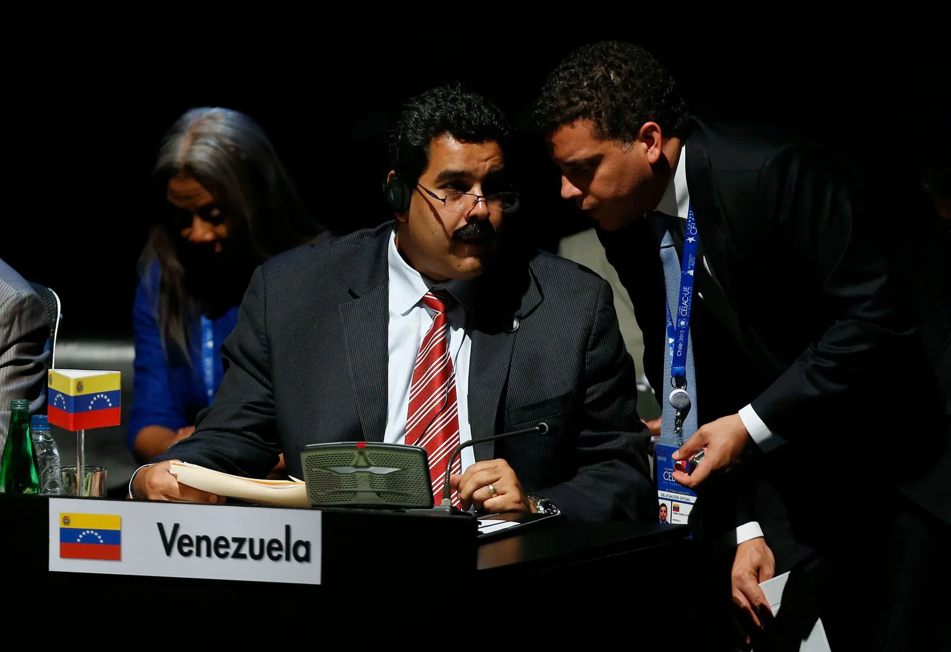 UE prolonga sanções à Venezuela por mais um ano