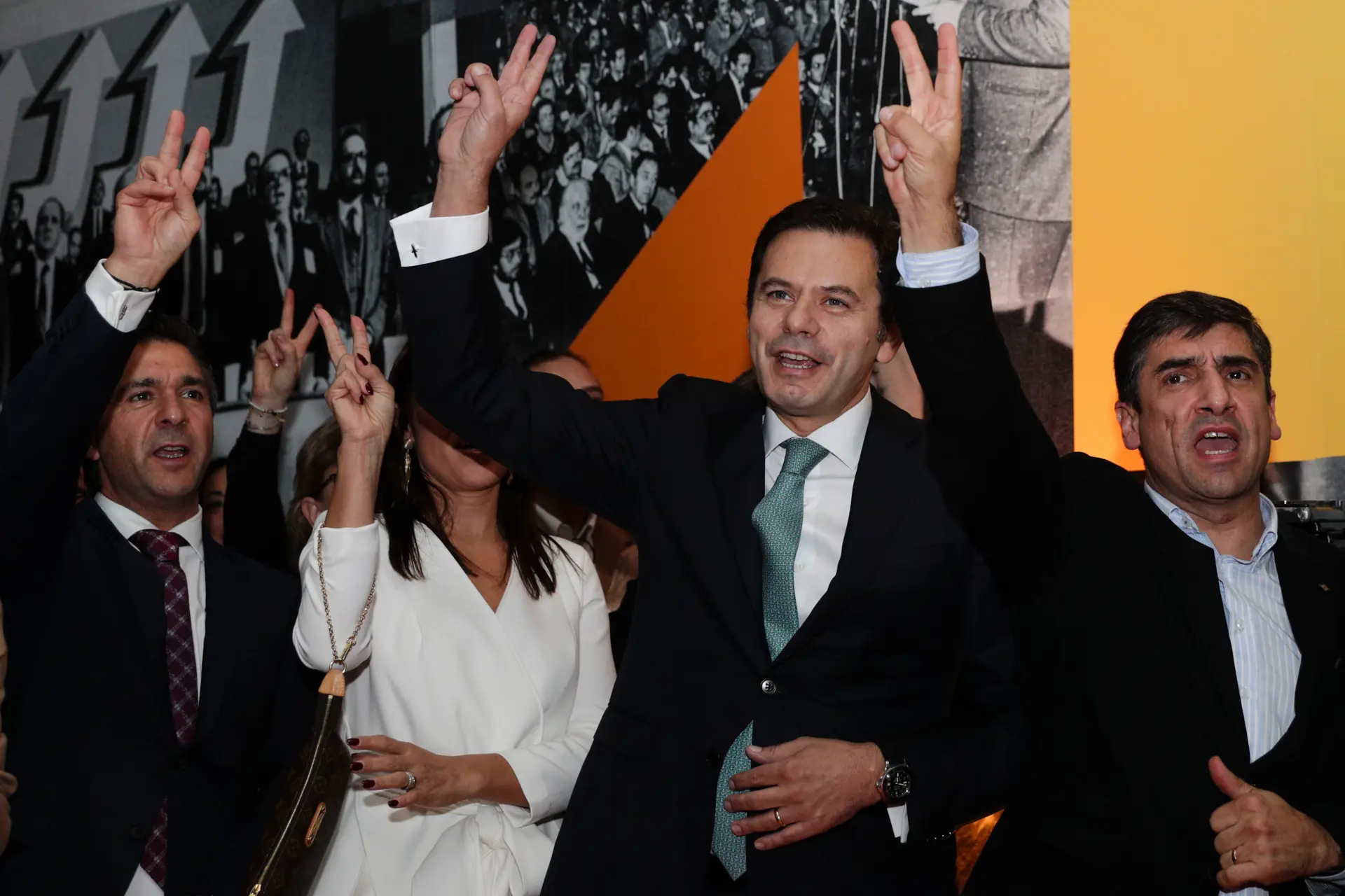 Luís Montenegro diz contar com Rui Rio se for eleito presidente do PSD
