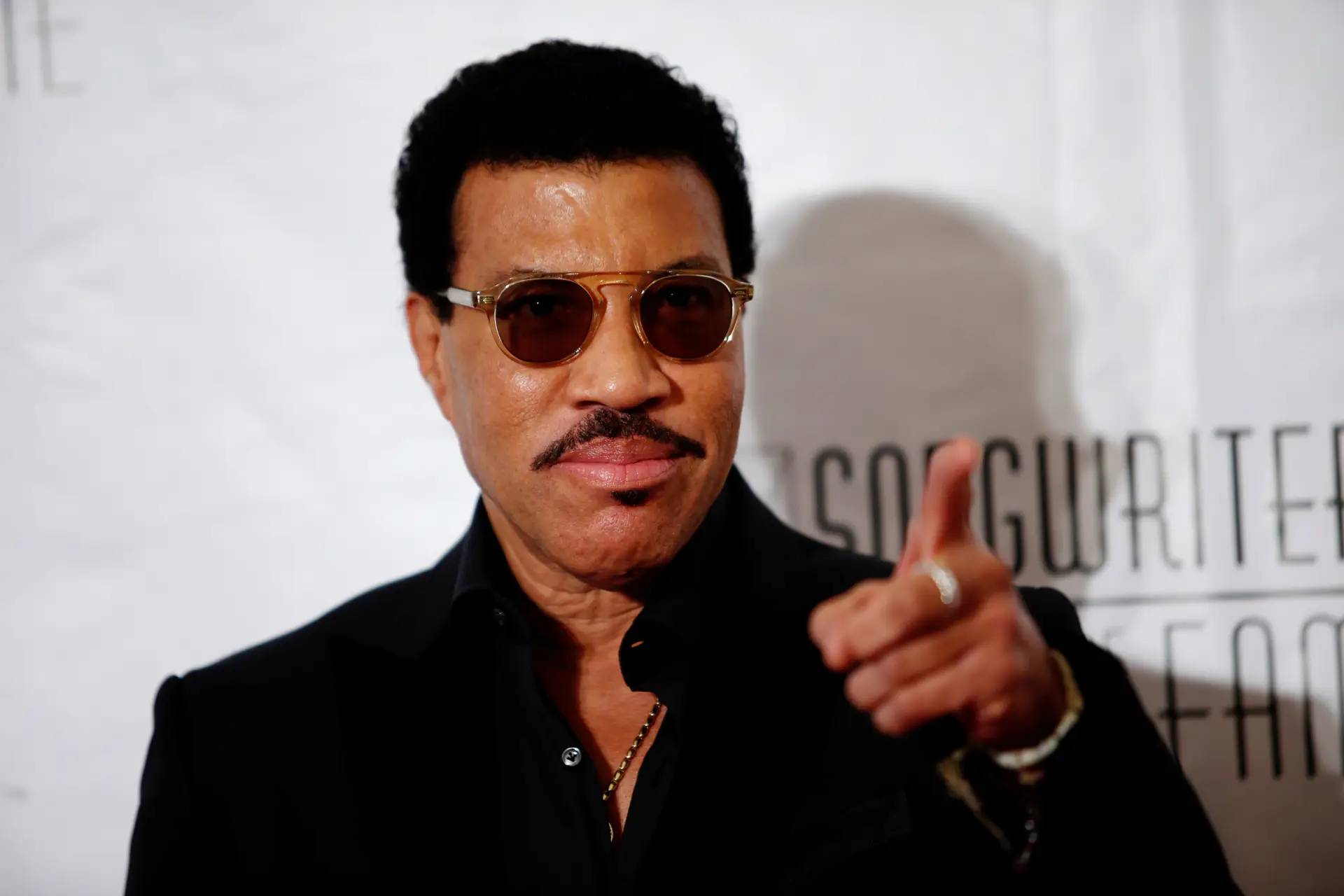 Lionel Richie atua em Lisboa em 2025 na digressão "Say Hello To The Hits"