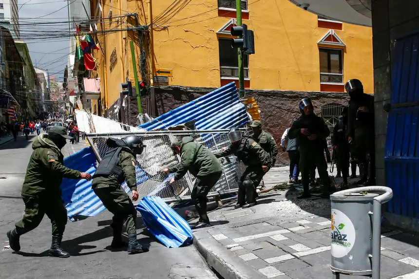 Resultado de imagem para Greve geral na Colômbia