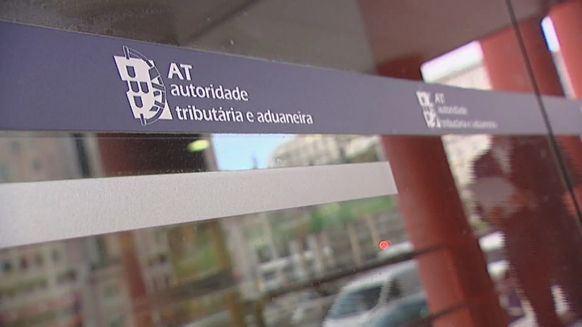 Declarações de IRS entregues no 1º dia superaram as 523 mil