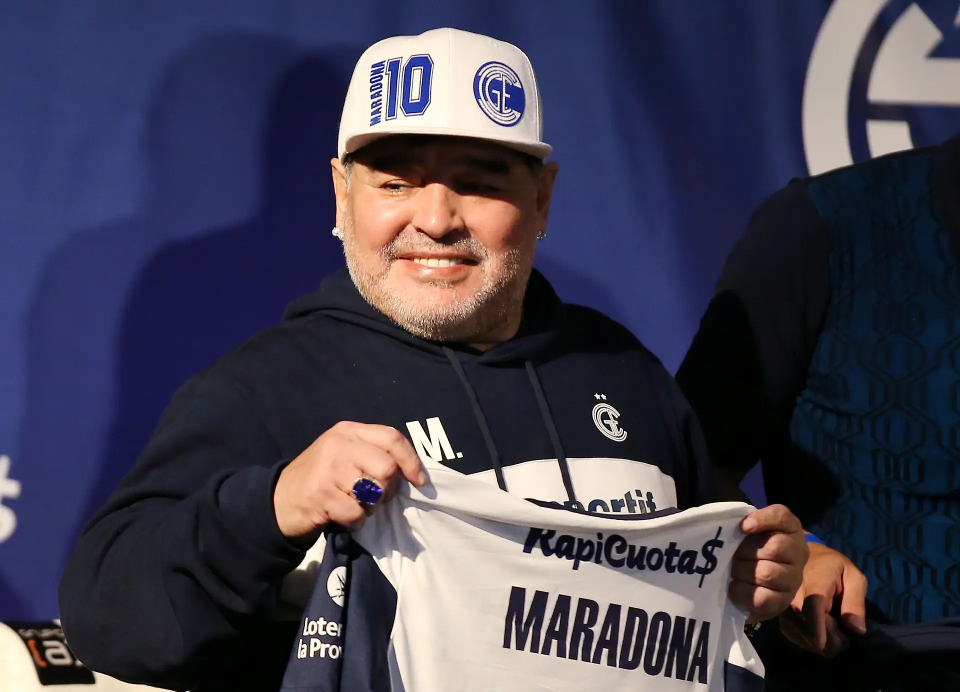 Diego Maradona foi internado com "depressão e anemia"