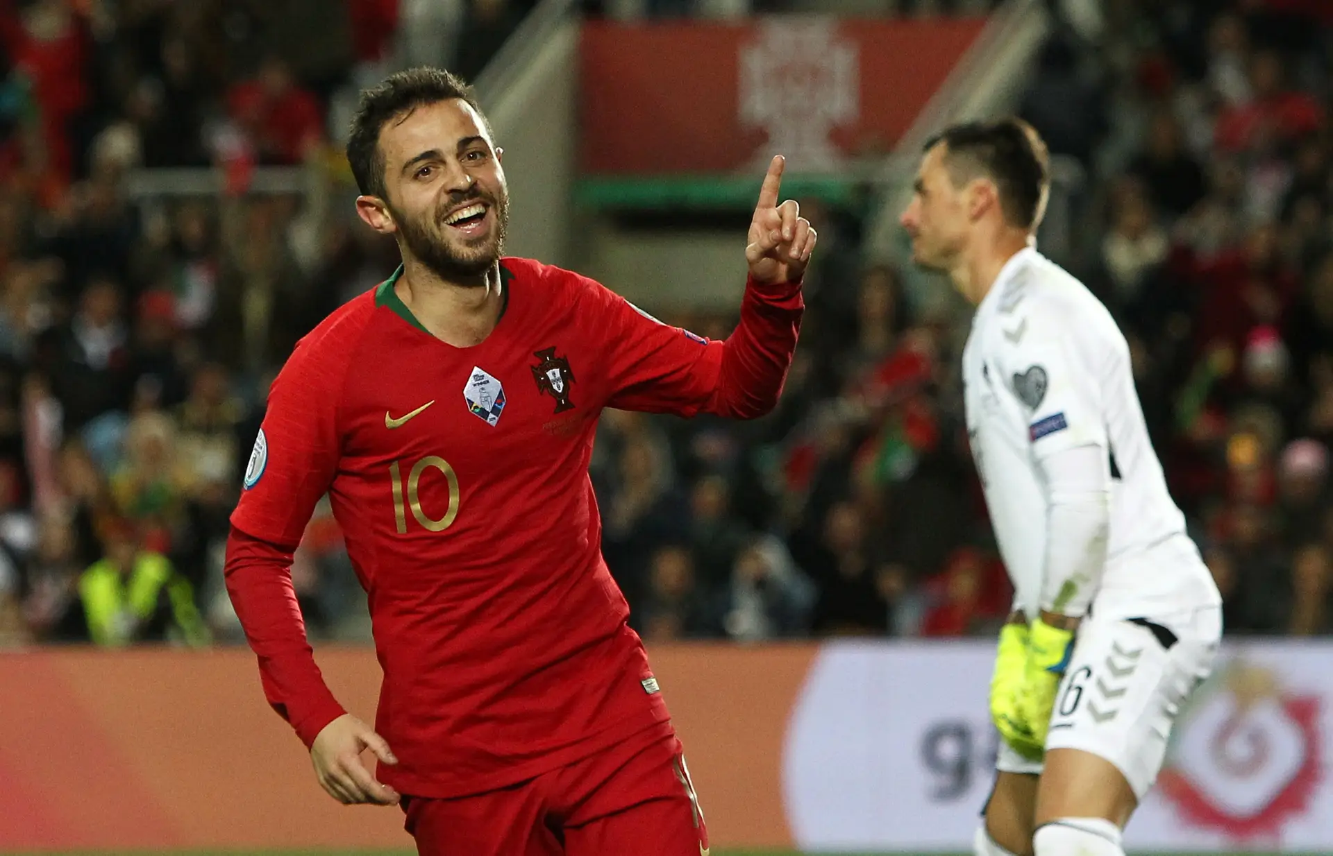 Bernardo Silva é o 11.º internacional português no top 10 da Bola de Ouro