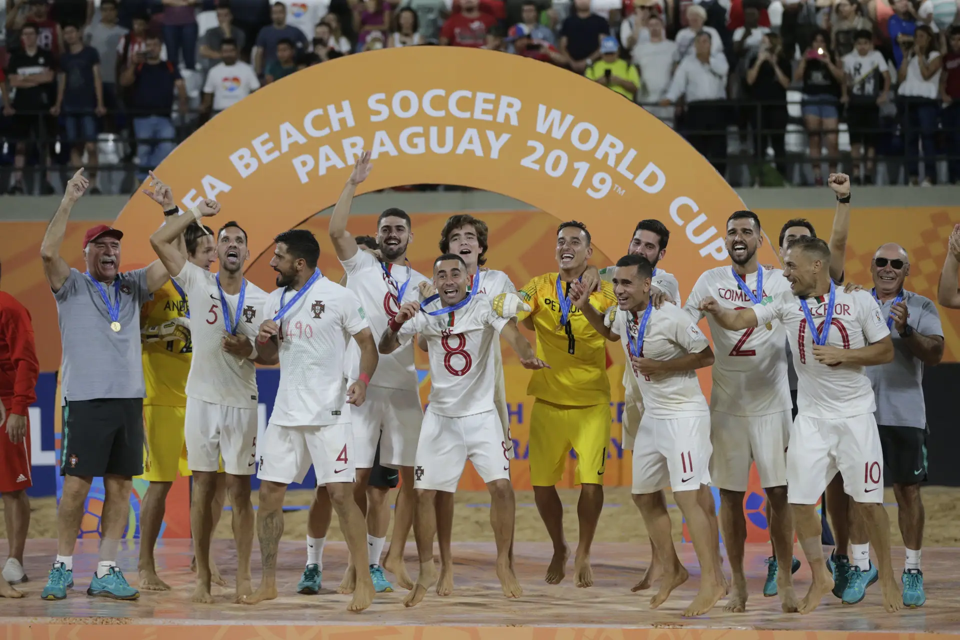 Campeões mundiais de futebol de praia recebidos por Marcelo Rebelo de Sousa