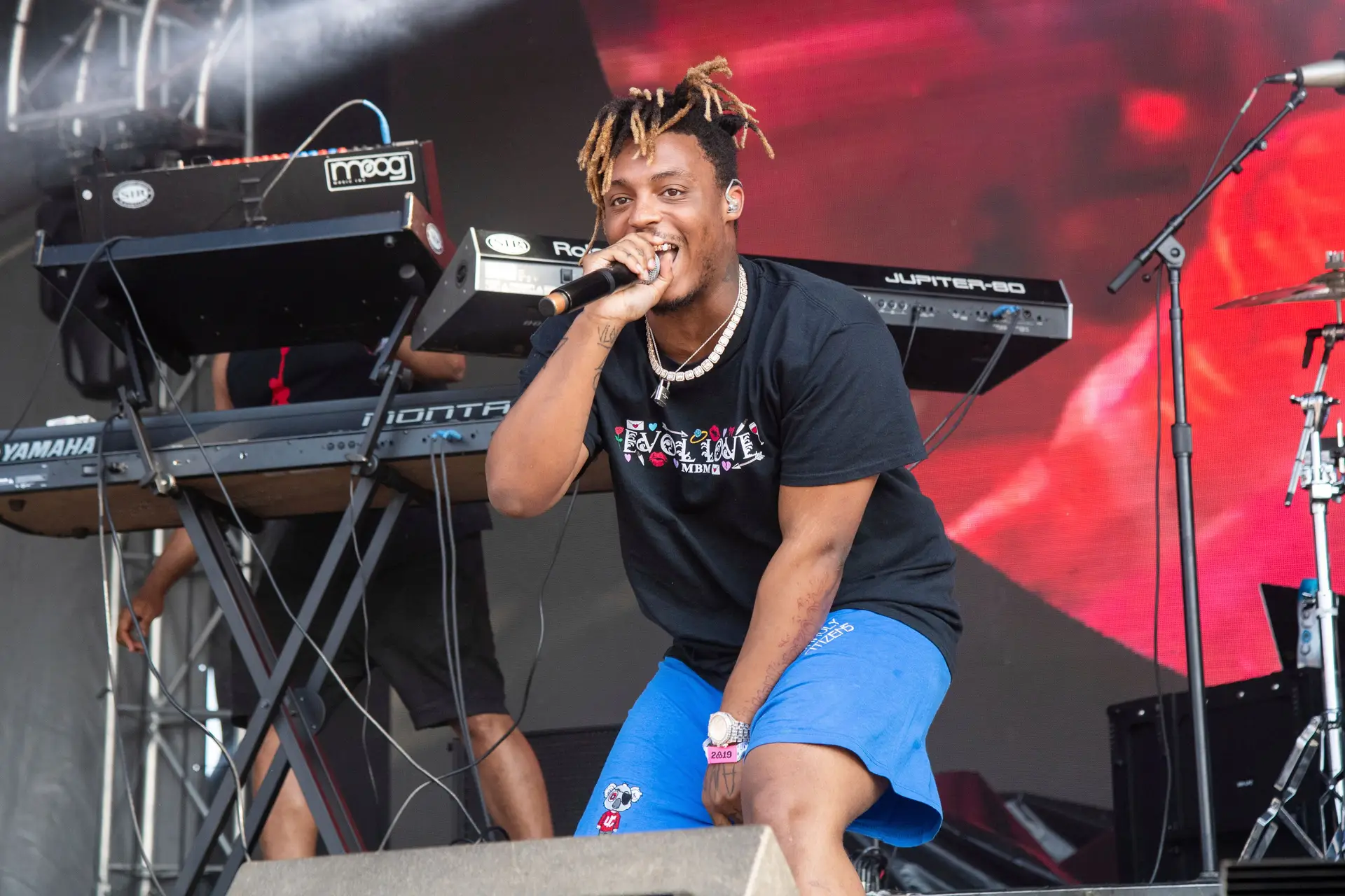 Morreu o rapper Juice WRLD aos 21 anos - SIC Notícias