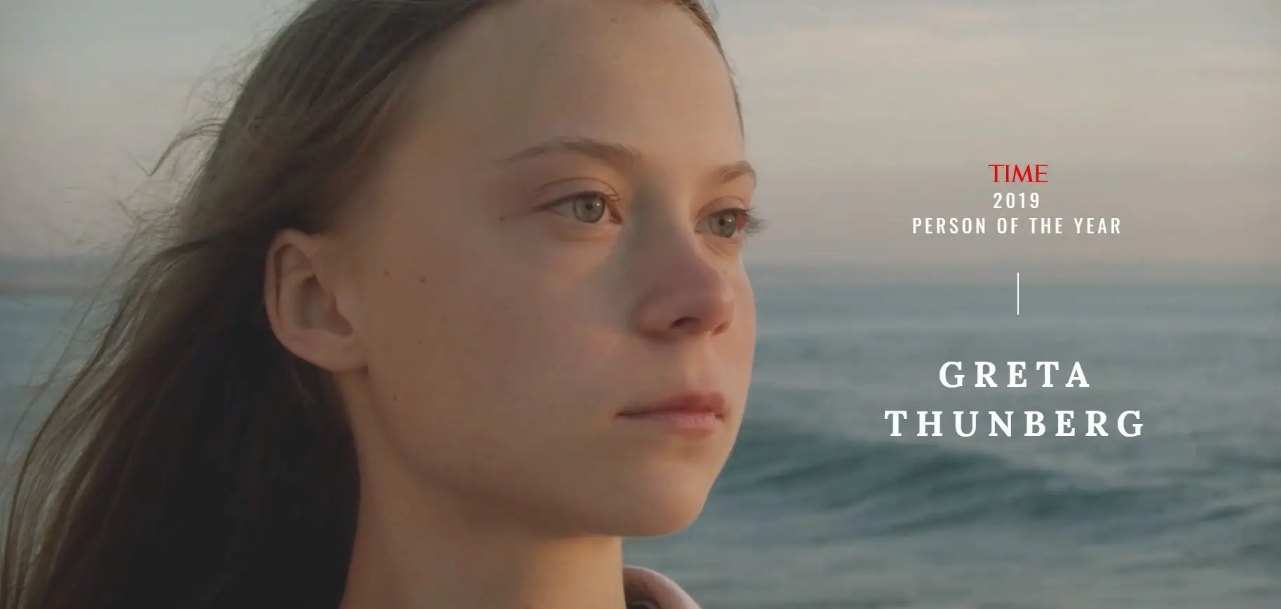 A ativista do clima Greta Thunberg fotografada na costa de Lisboa, Portugal, 4 de dezembro de 2019, lê-se na legenda da fotografia da capa da revista Time.