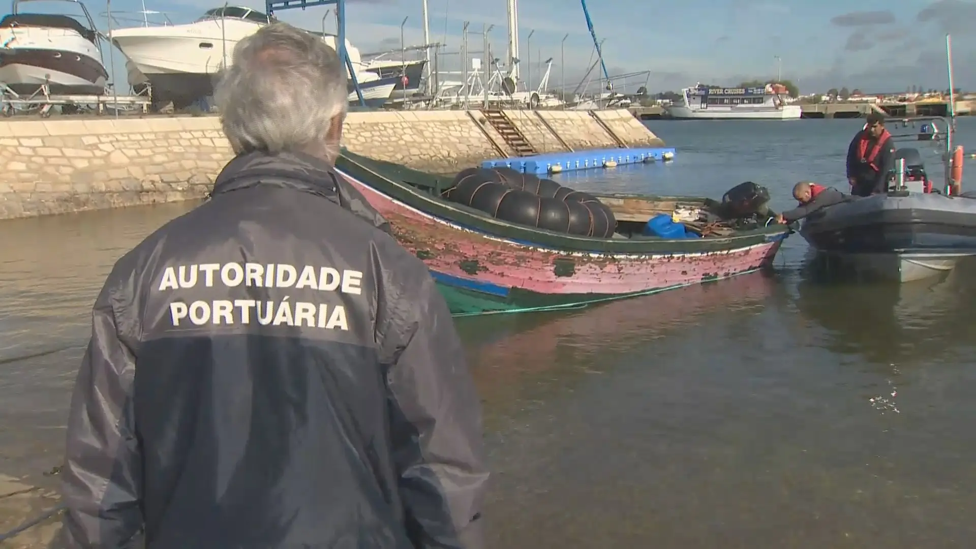 SEF confirma que Portugal vai acolher migrantes que desembarcaram em Monte Gordo