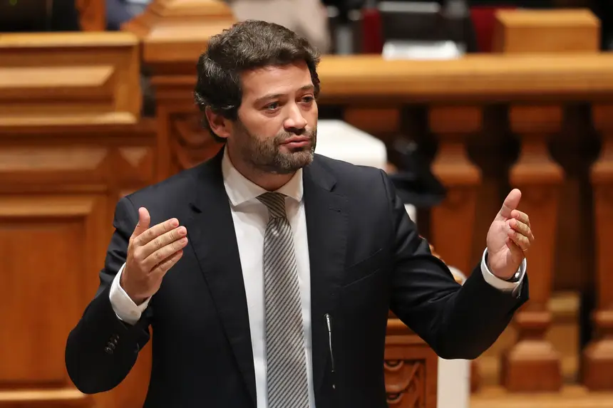 Classify Portuguese Politician Andre Ventura