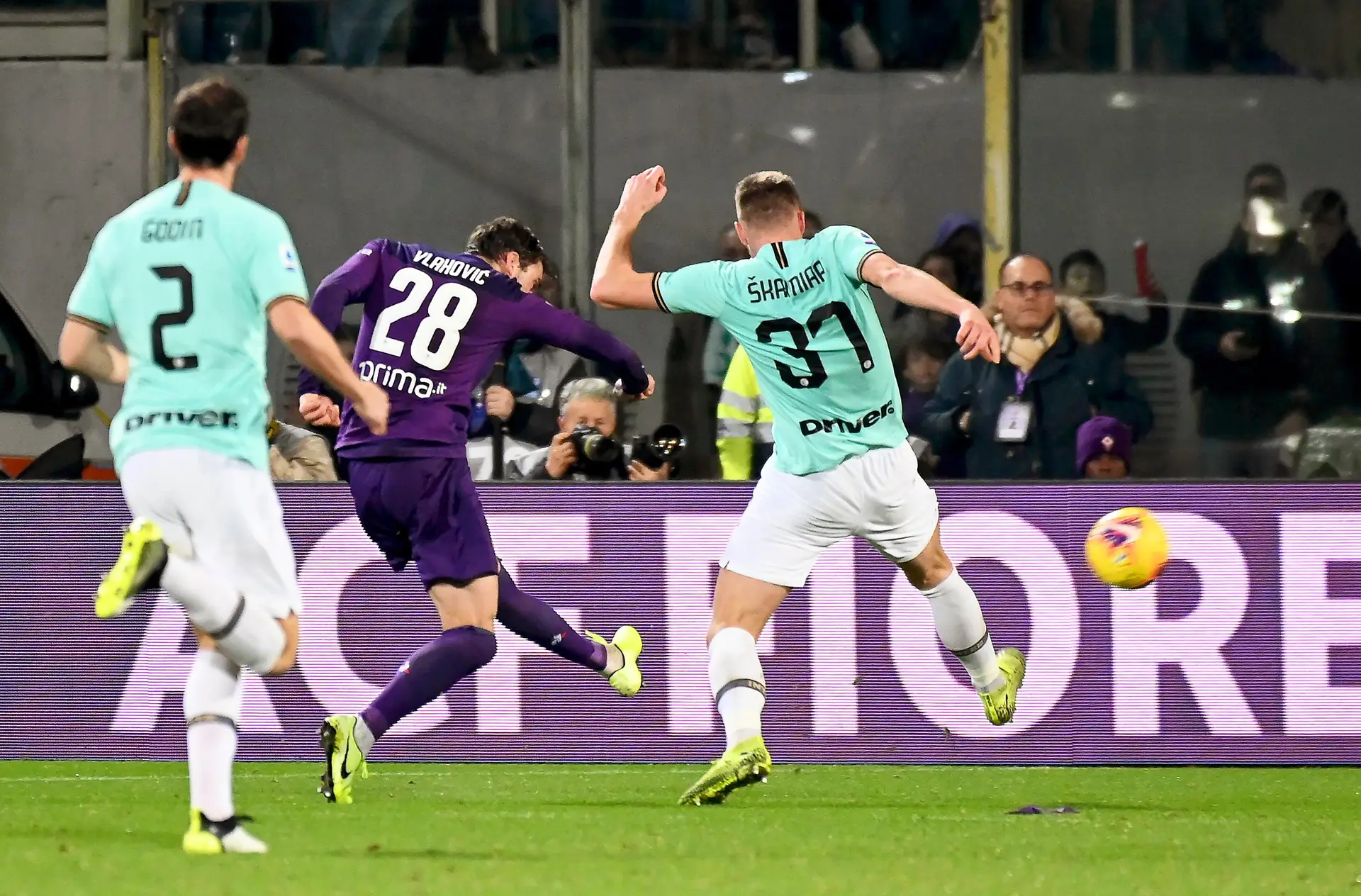 Inter Milão empata com Fiorentina e passa a partilhar liderança com a Juventus