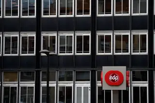 CMVM levanta suspensão das ações da EDP e EDP Renováveis