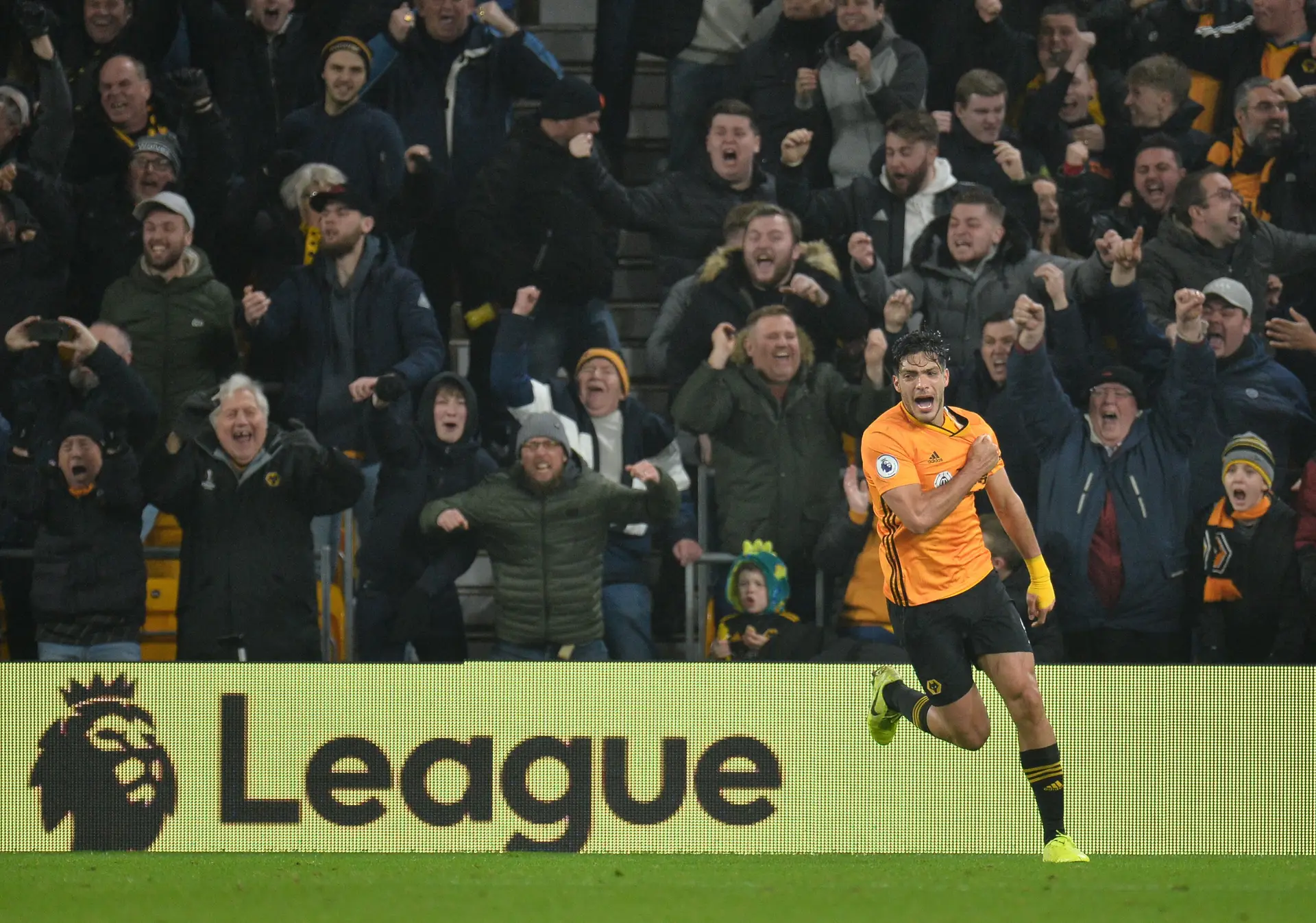 Wolverhampton é campeão do Championship com golo de Jota