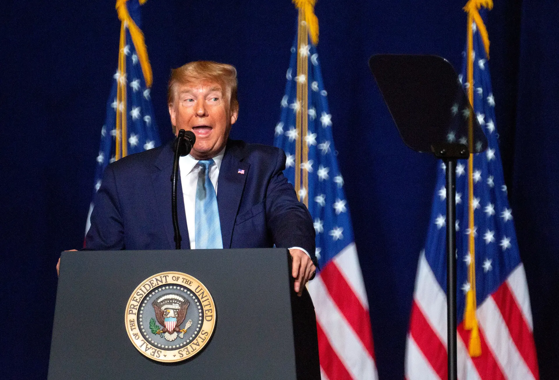 Trump garante que "está tudo bem" após ataque iraniano a bases americanas