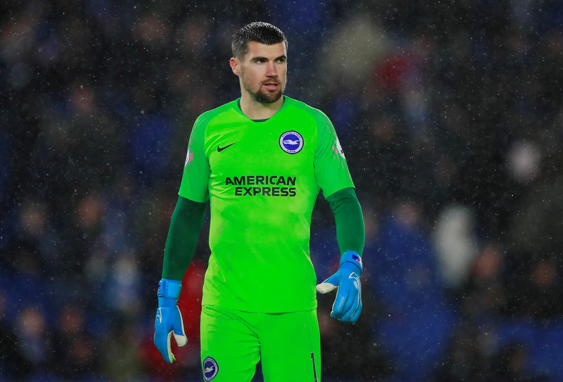 Mathew Ryan doa 310 euros à Austrália por cada defesa na Premier League