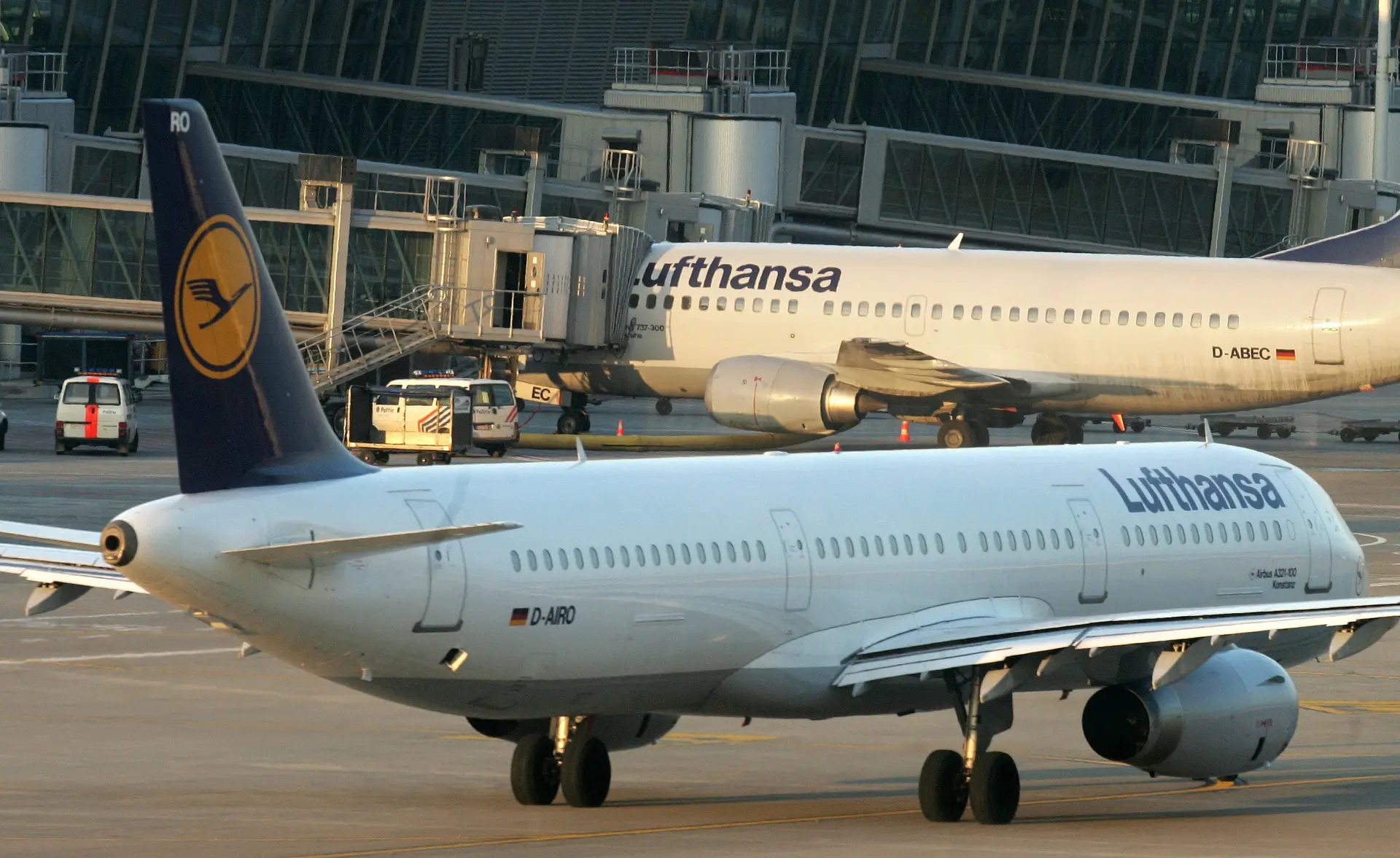 Lufthansa cancela voos de Frankfurt para Teerão